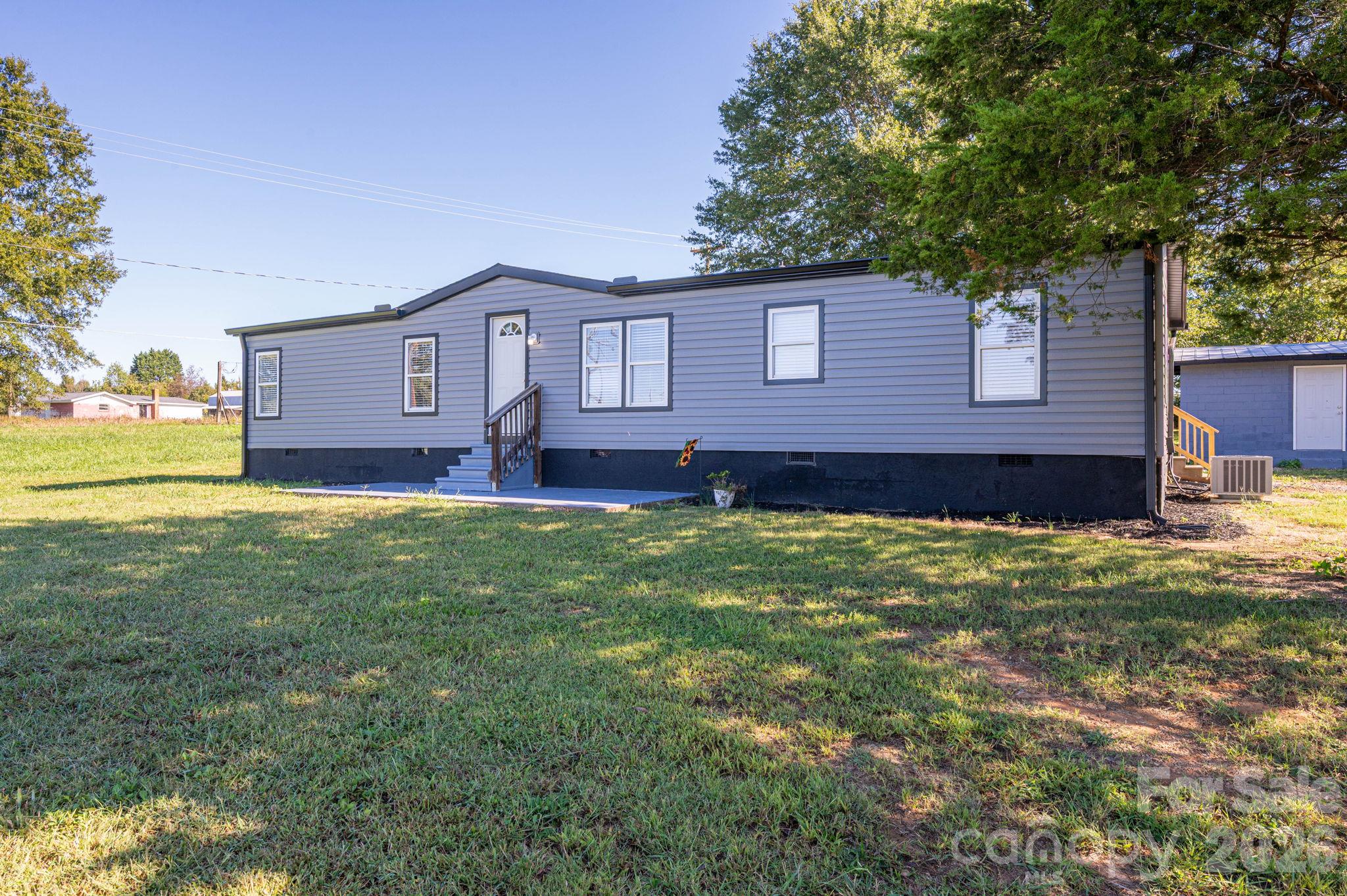 3100 Cat Square Road Property Photo 1