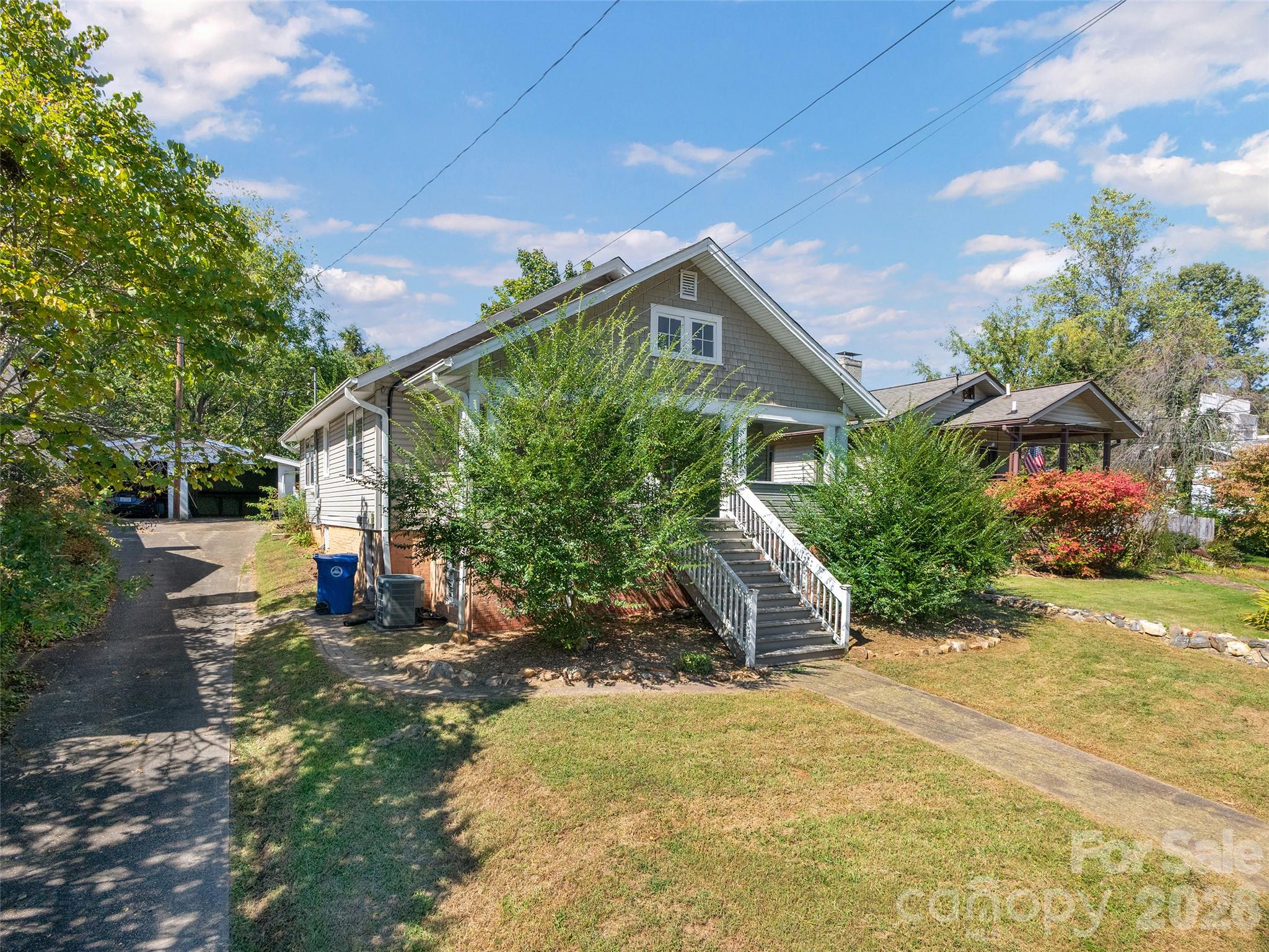 33 Madeline Avenue Property Photo 3