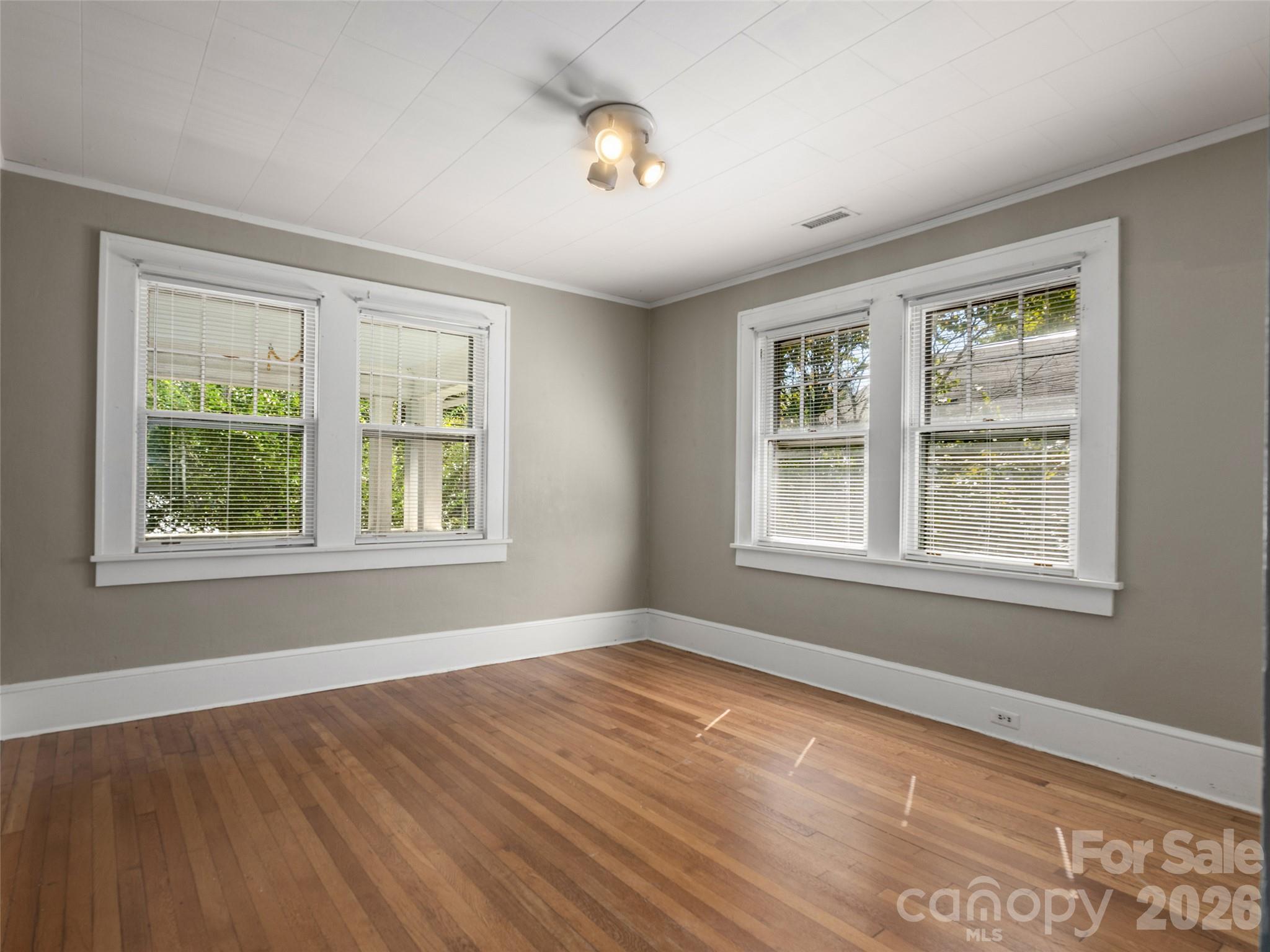 33 Madeline Avenue Property Photo 7