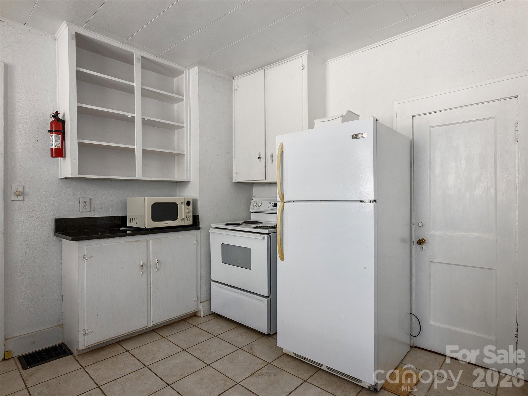 33 Madeline Avenue Property Photo 11