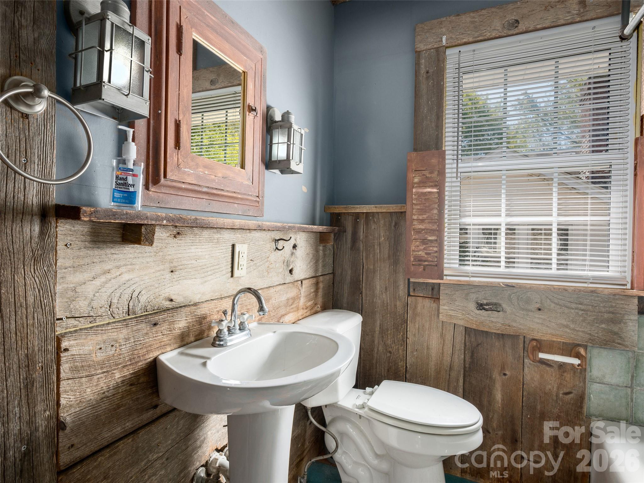 33 Madeline Avenue Property Photo 14