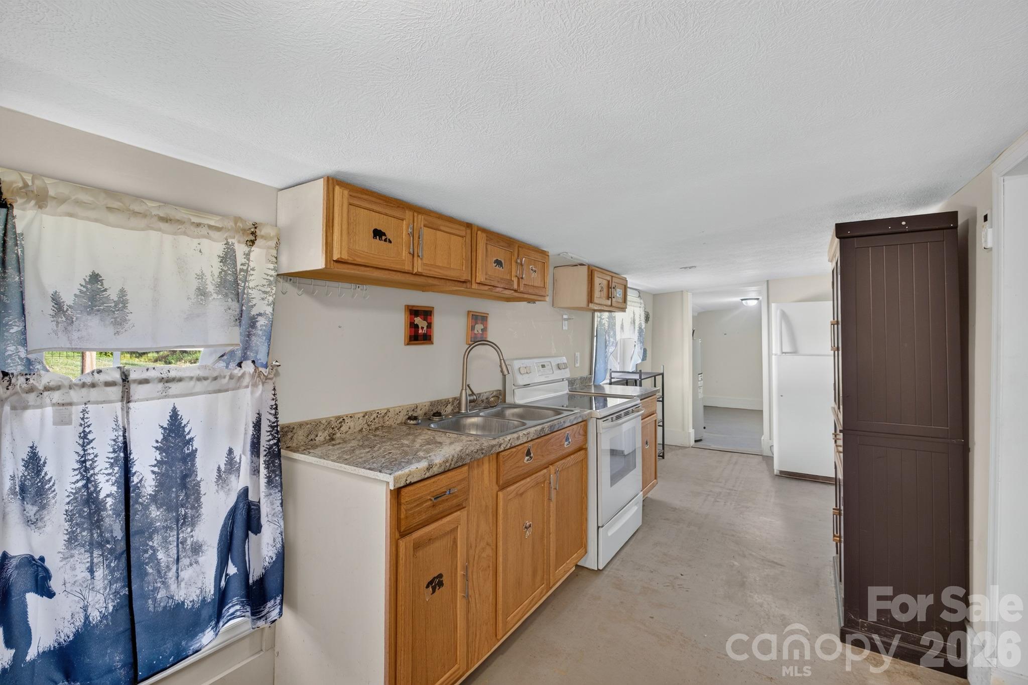 2805 H T Road Property Photo 13