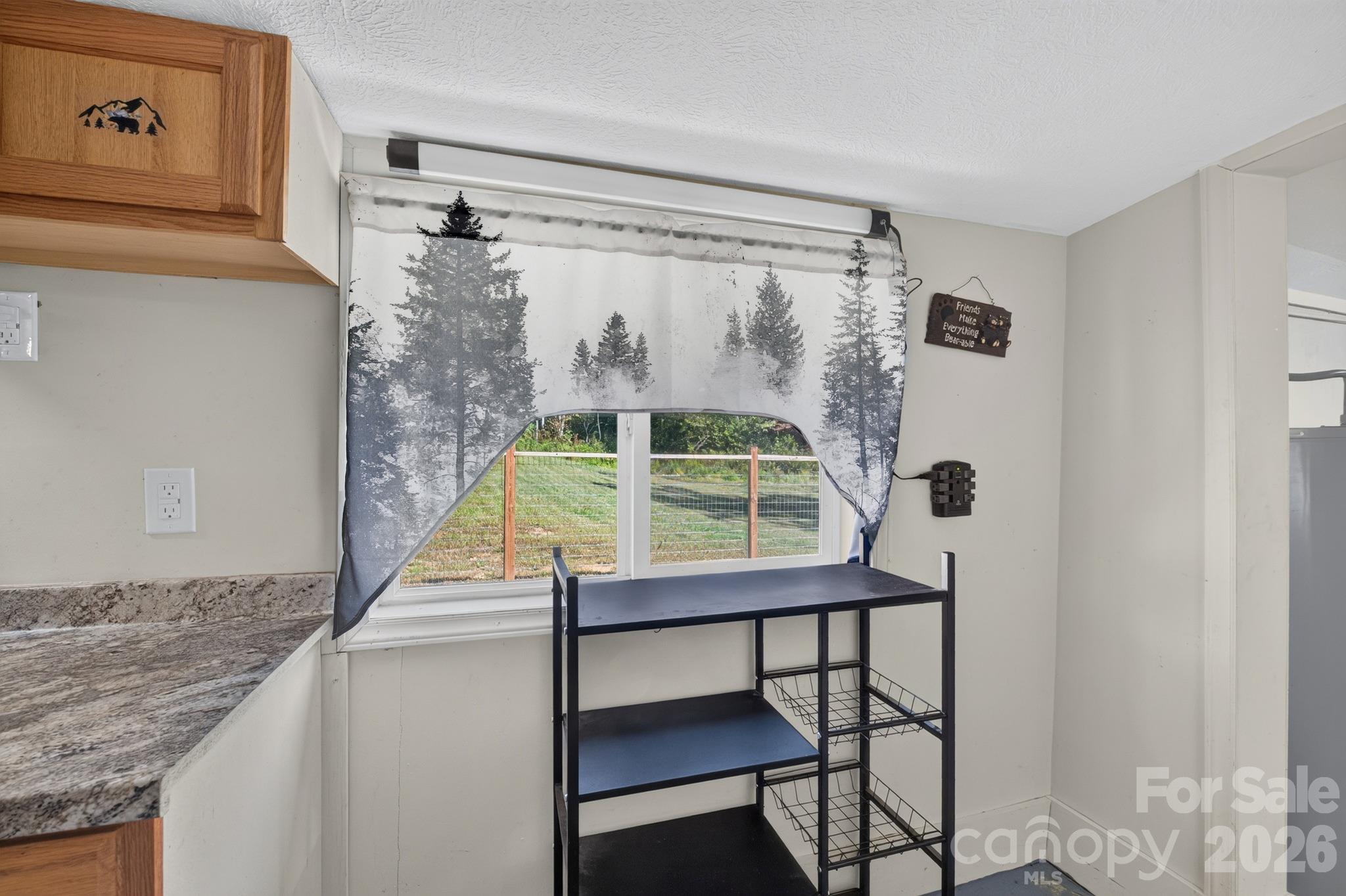 2805 H T Road Property Photo 17