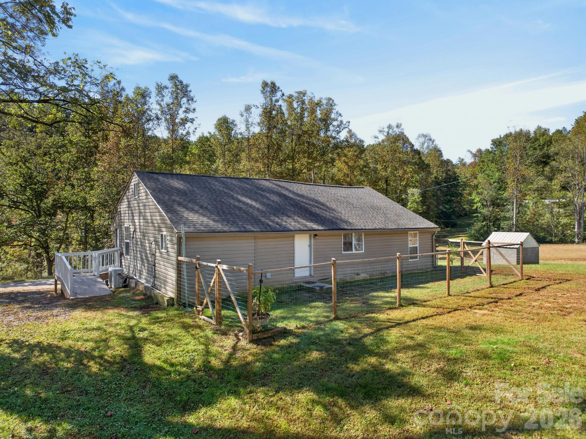 2805 H T Road Property Photo 30