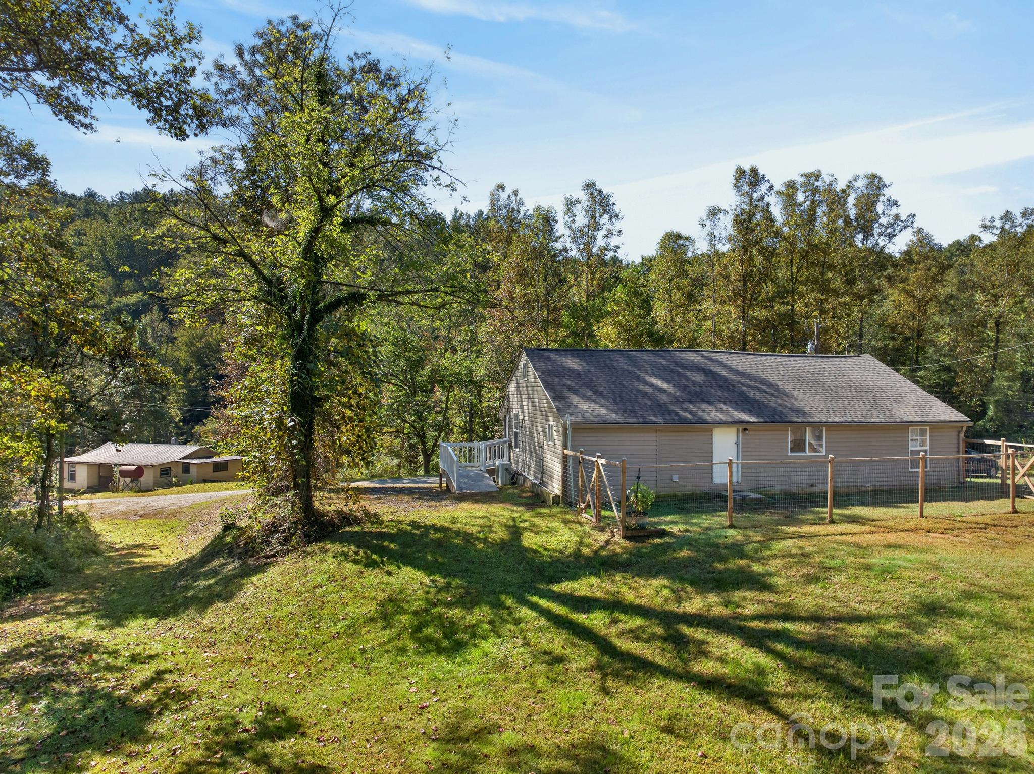 2805 H T Road Property Photo 31