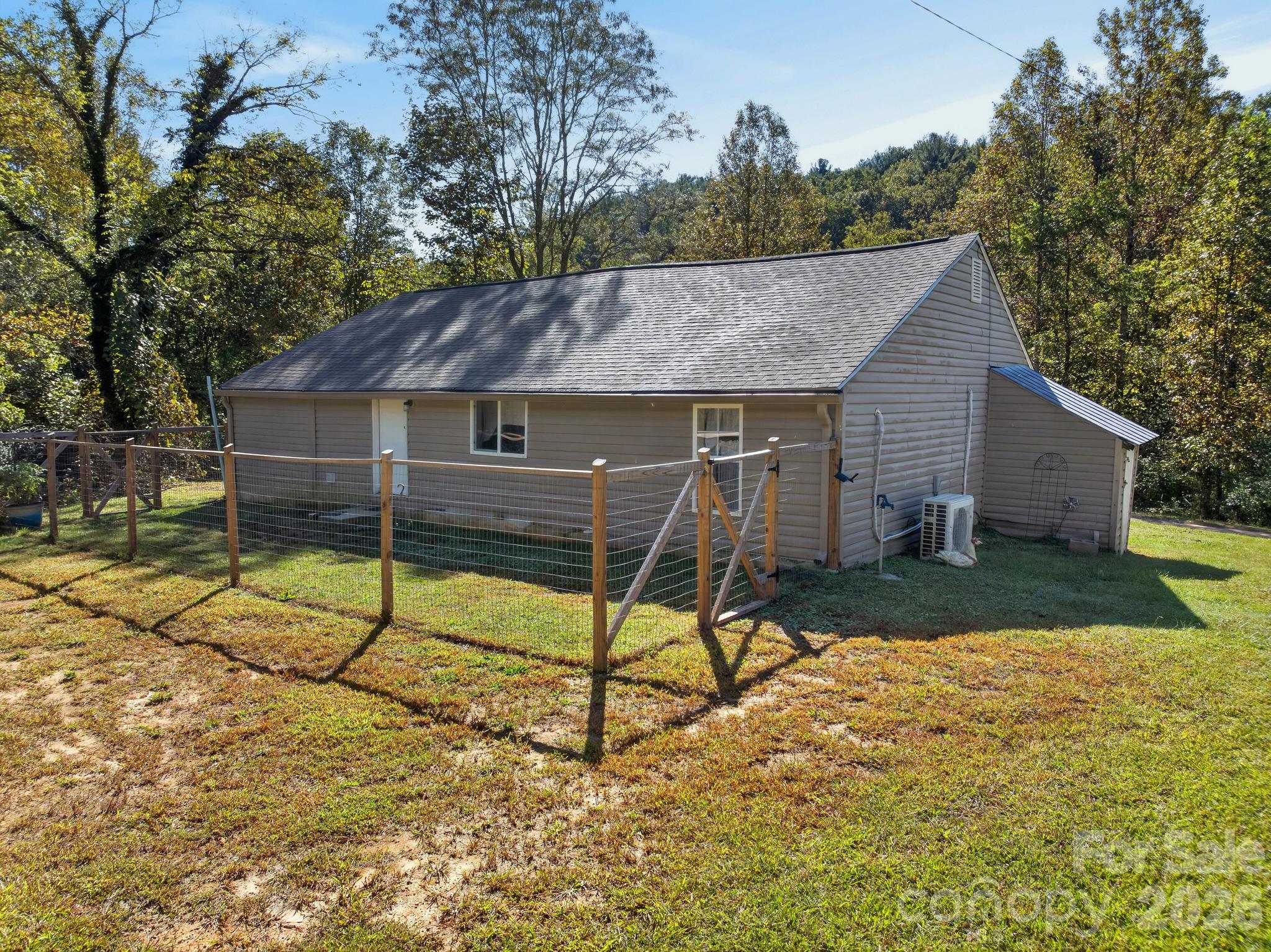 2805 H T Road Property Photo 35