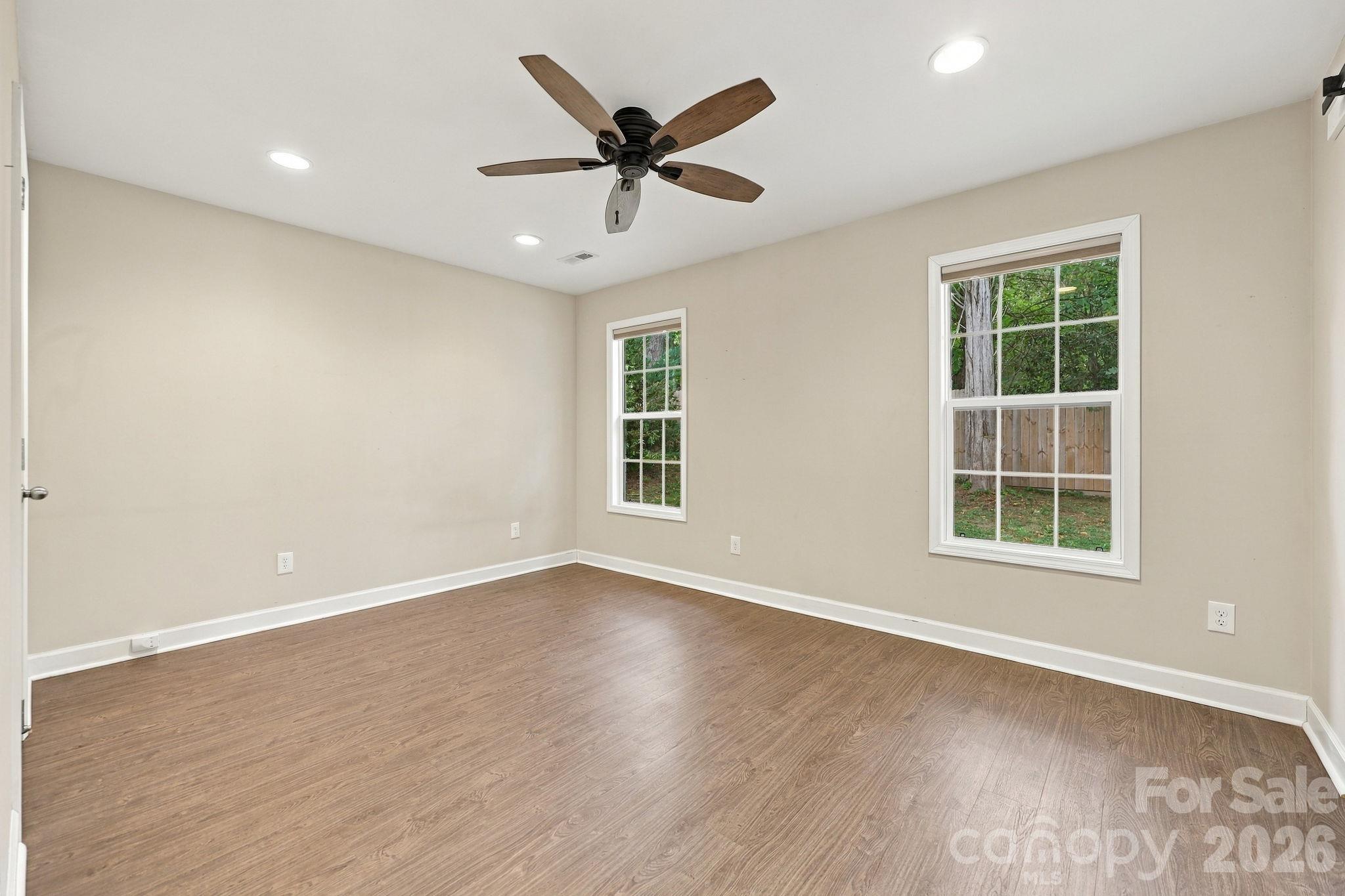 203 Crestview Drive Property Photo 20