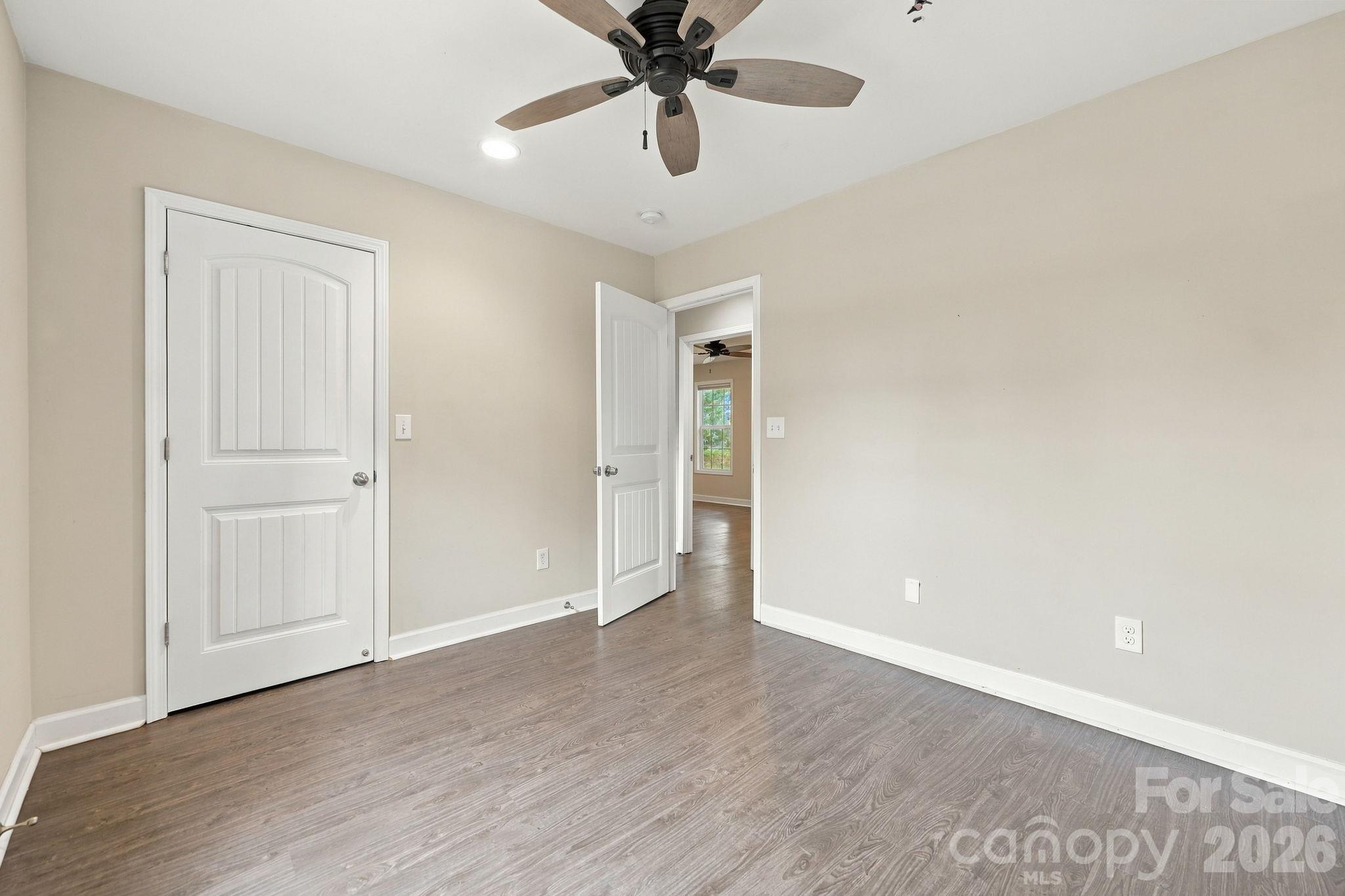 203 Crestview Drive Property Photo 28