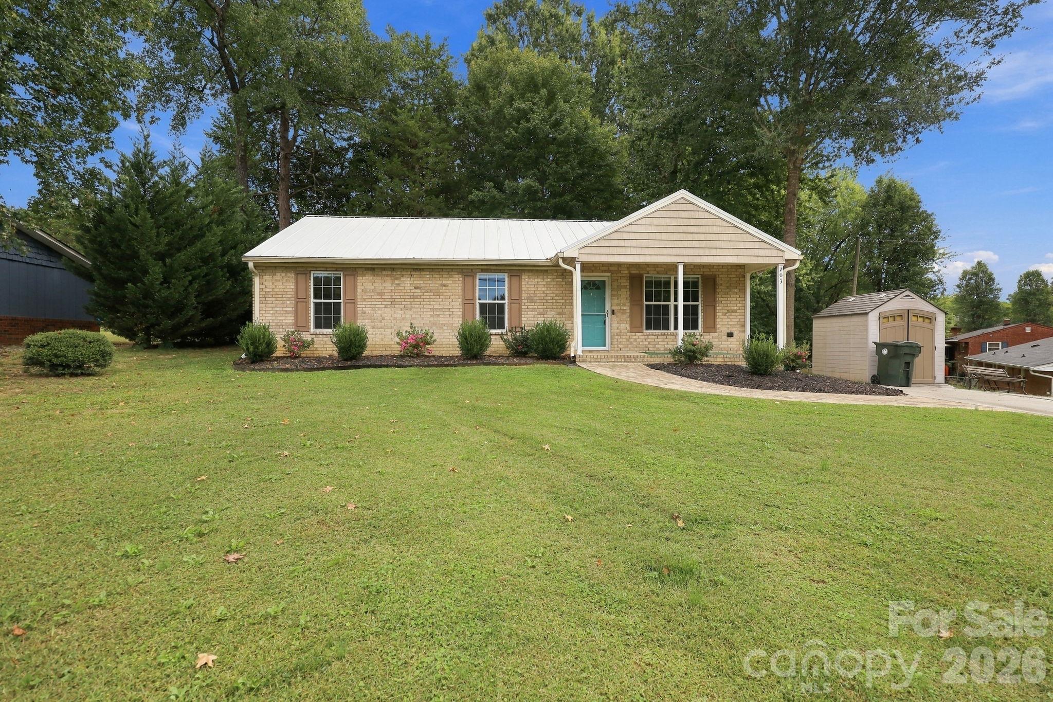 203 Crestview Drive Property Photo 30