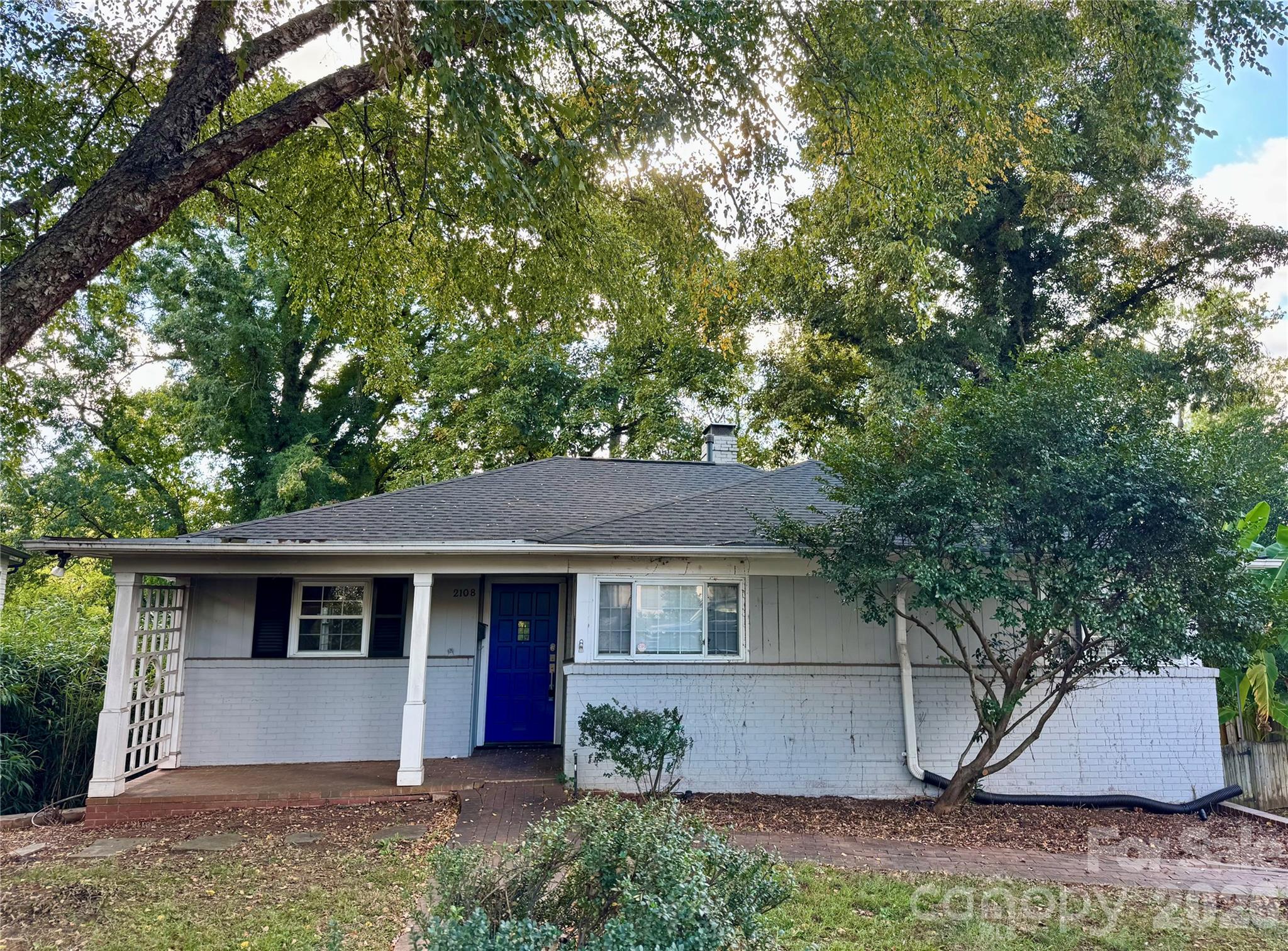2108 Hassell Place Property Photo 1