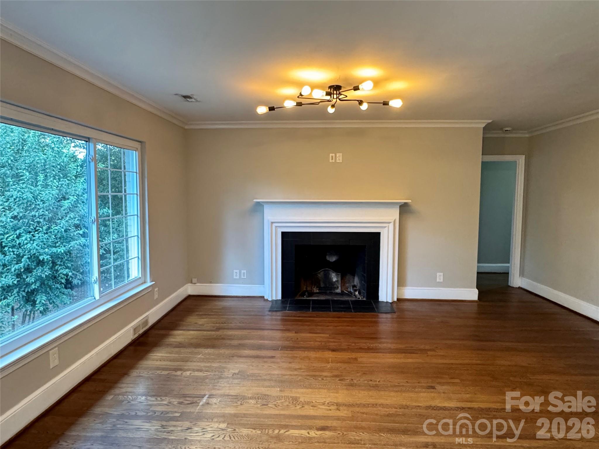 2108 Hassell Place Property Photo 5