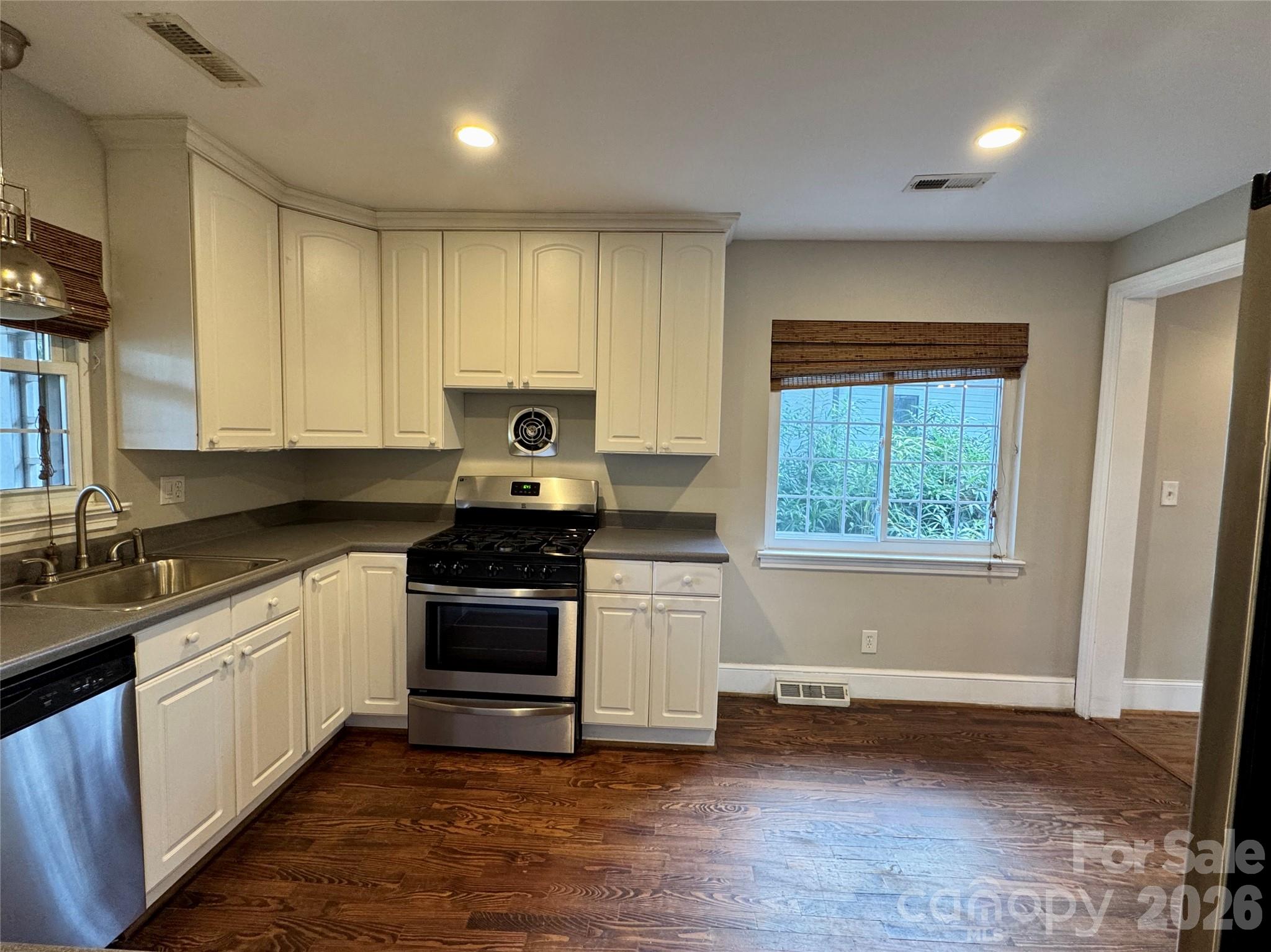 2108 Hassell Place Property Photo 8