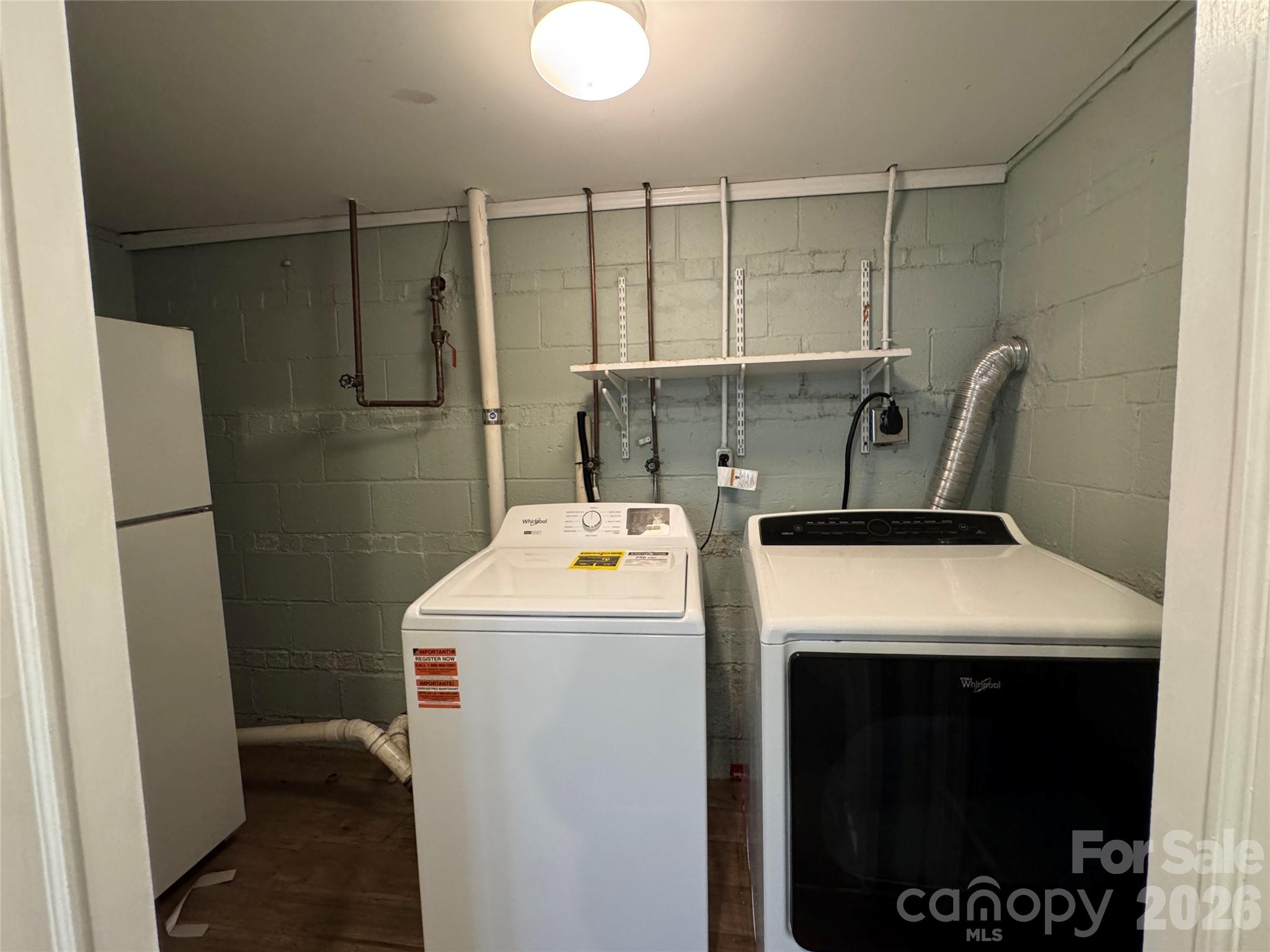 2108 Hassell Place Property Photo 22