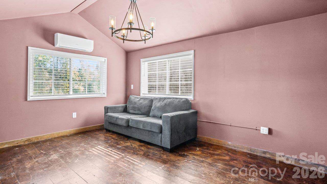2955 Sherrills Ford Road Property Photo 25