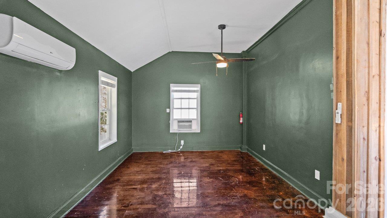 2955 Sherrills Ford Road Property Photo 29