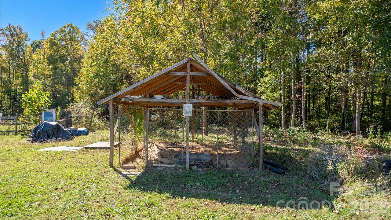 2955 Sherrills Ford Road Property Photo 37