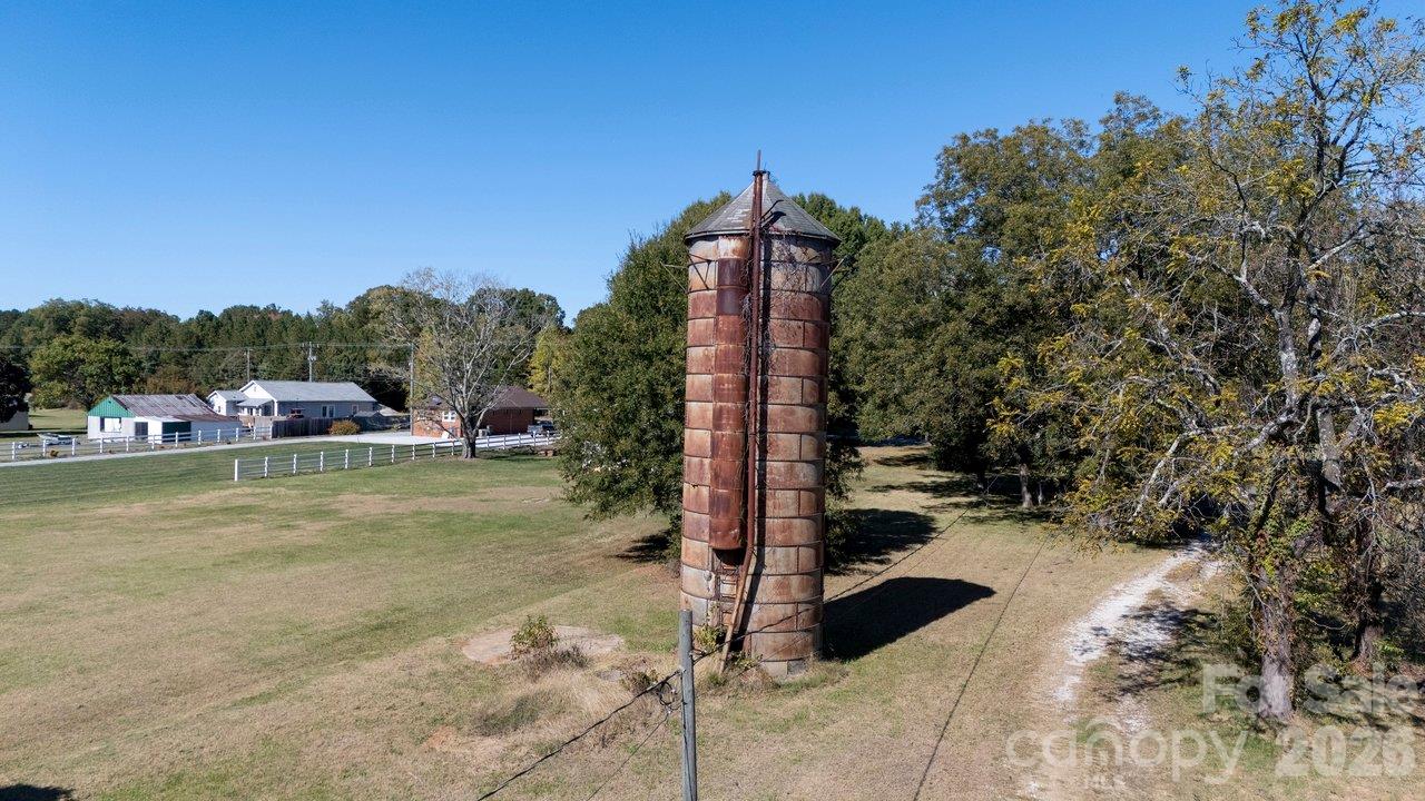 2955 Sherrills Ford Road Property Photo 40