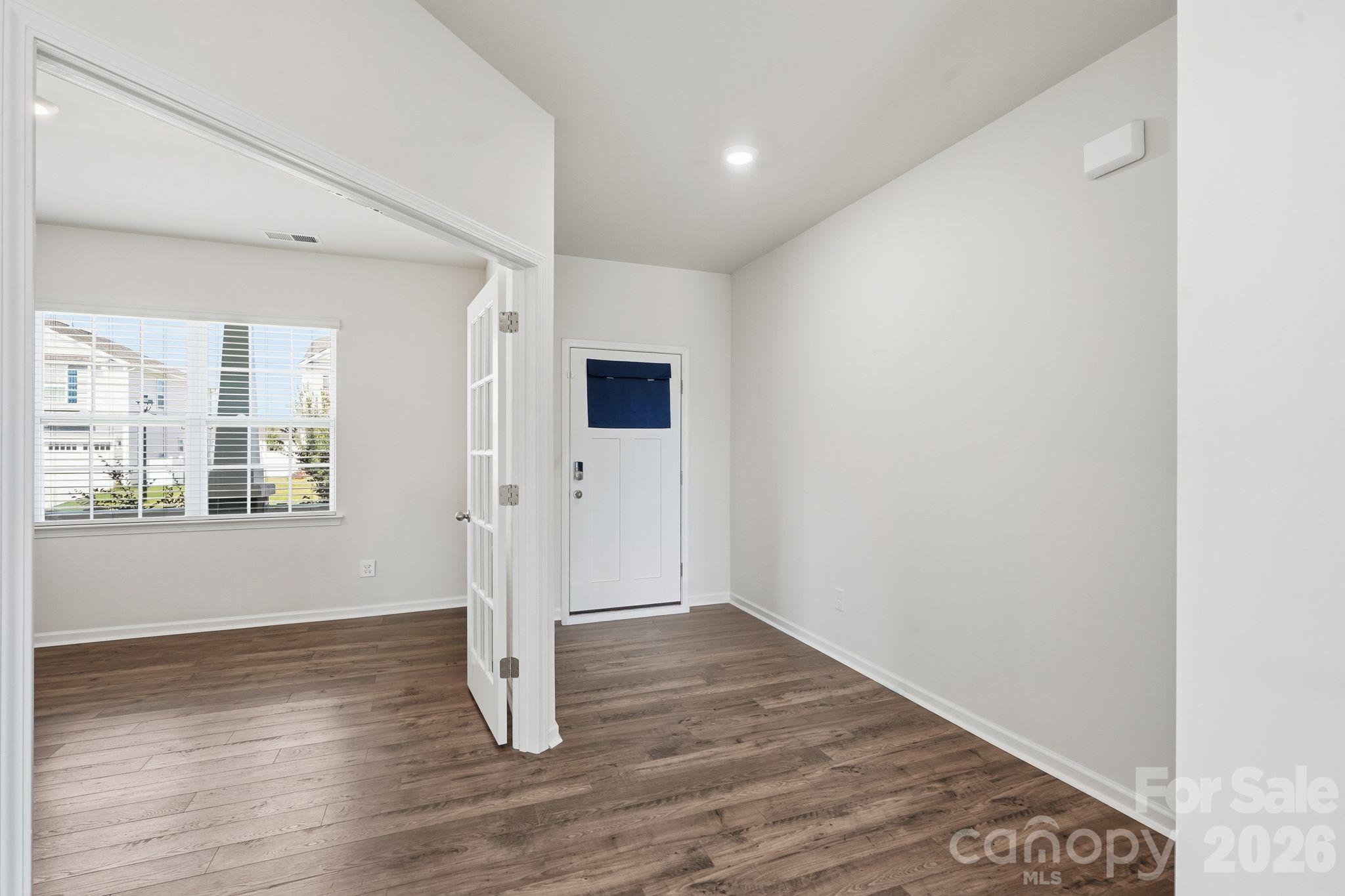 9251 Mackinaw Drive Property Photo 2