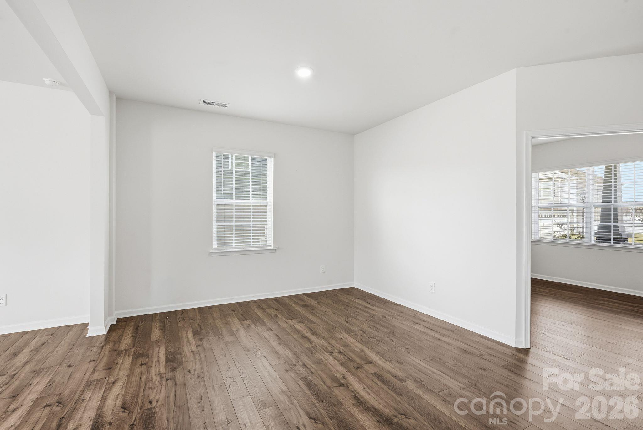 9251 Mackinaw Drive Property Photo 9