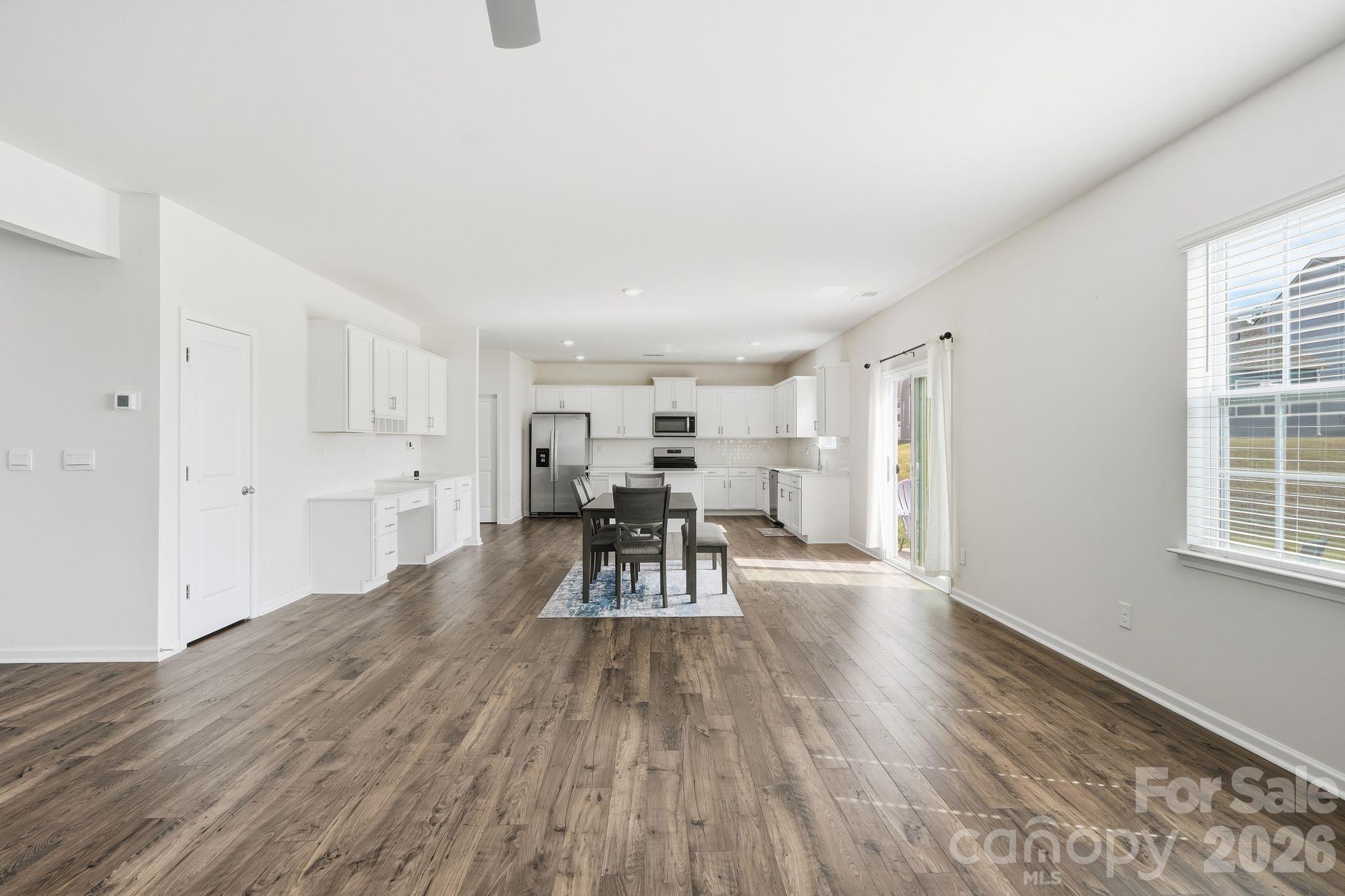 9251 Mackinaw Drive Property Photo 11