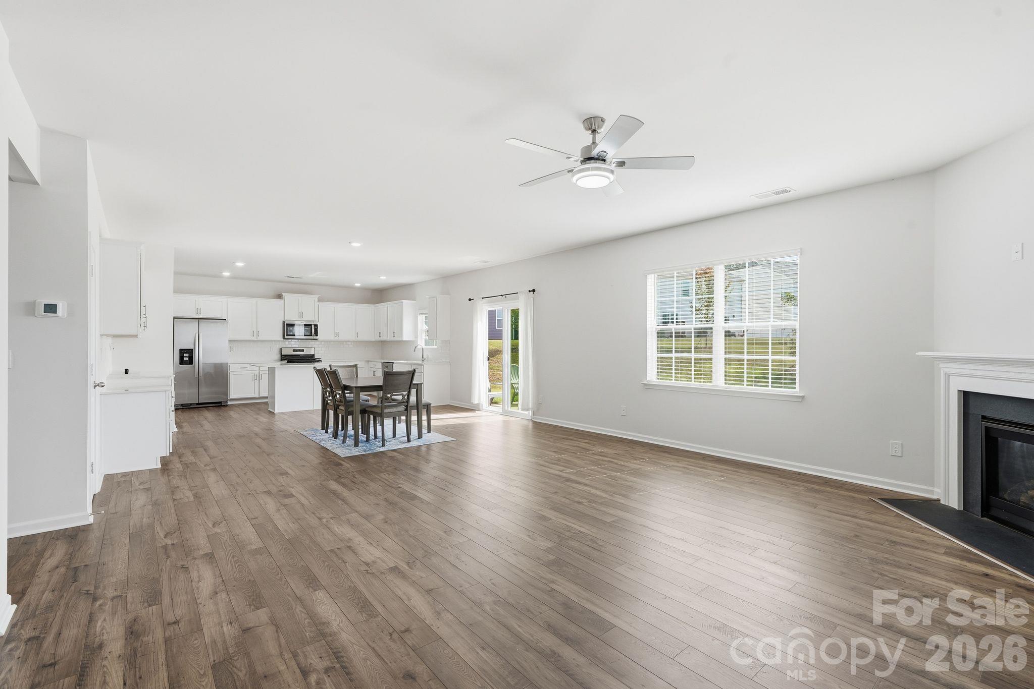 9251 Mackinaw Drive Property Photo 12