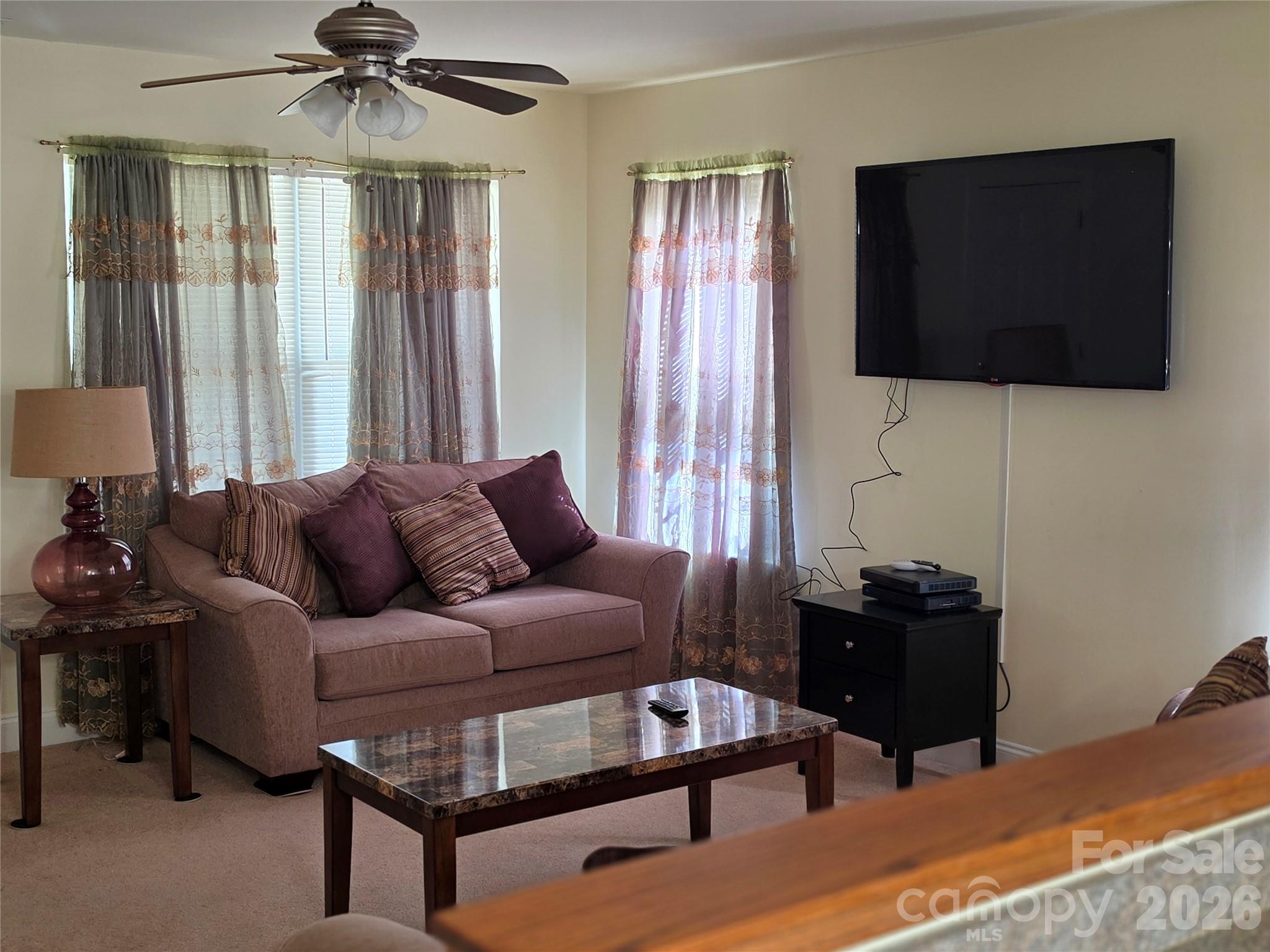 218 Center Street Property Photo 7