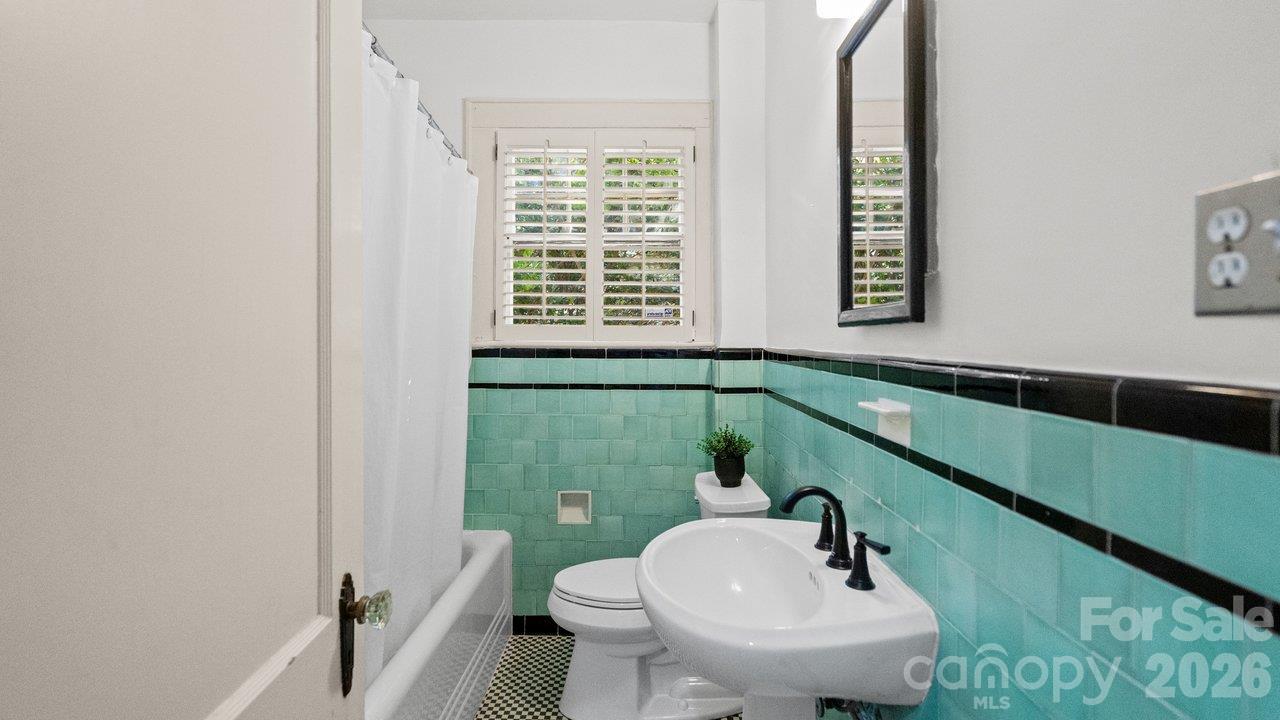 1913 Tippah Avenue Property Photo 17