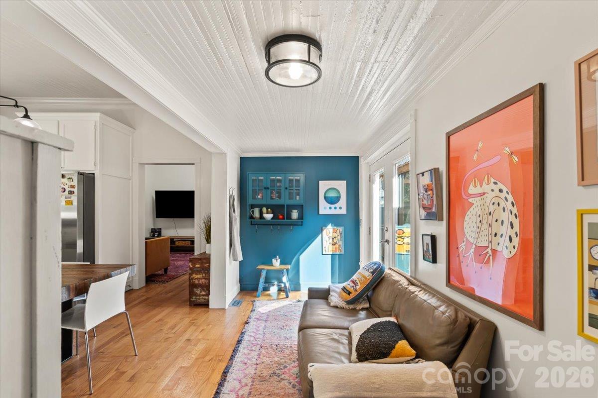 114 Holbrook Street Property Photo 7