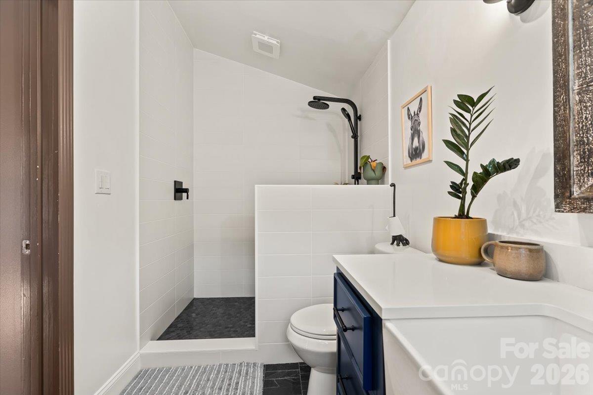 114 Holbrook Street Property Photo 16