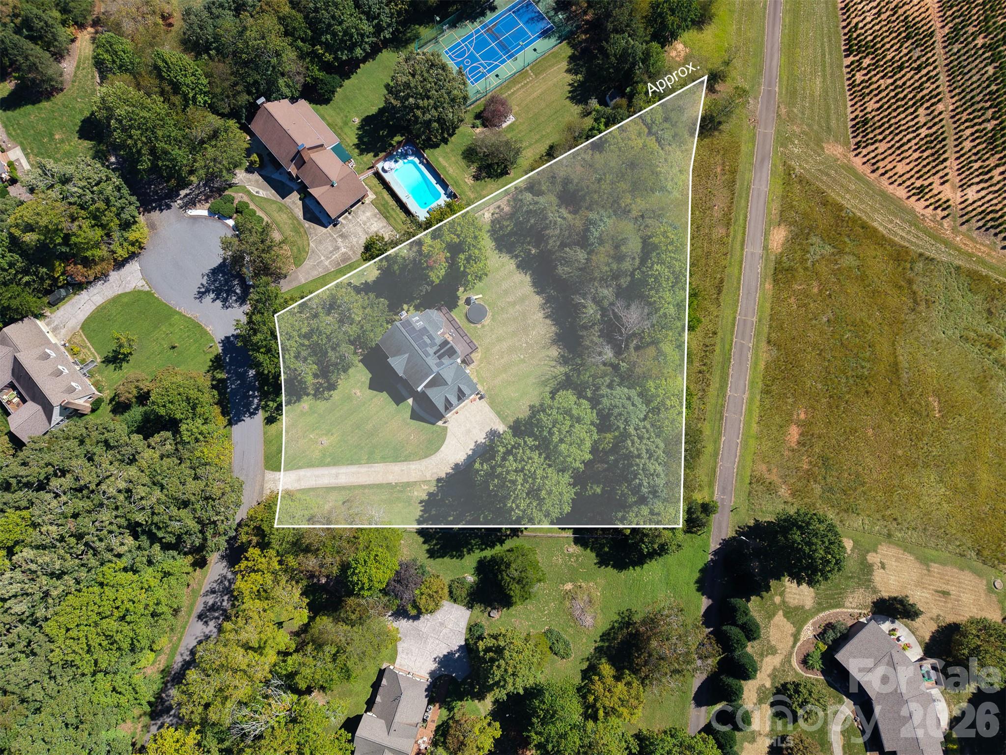 316 La Foret Drive Property Photo 4