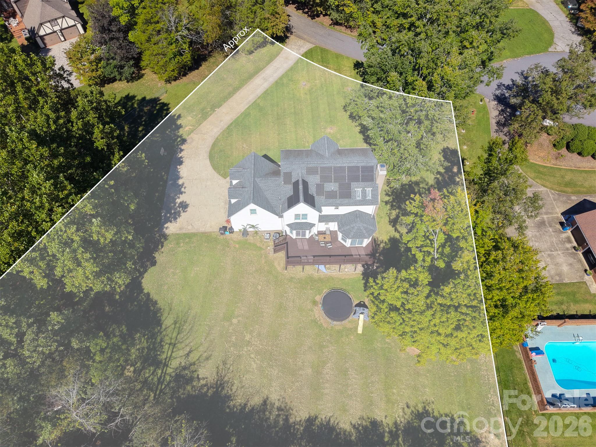 316 La Foret Drive Property Photo 5