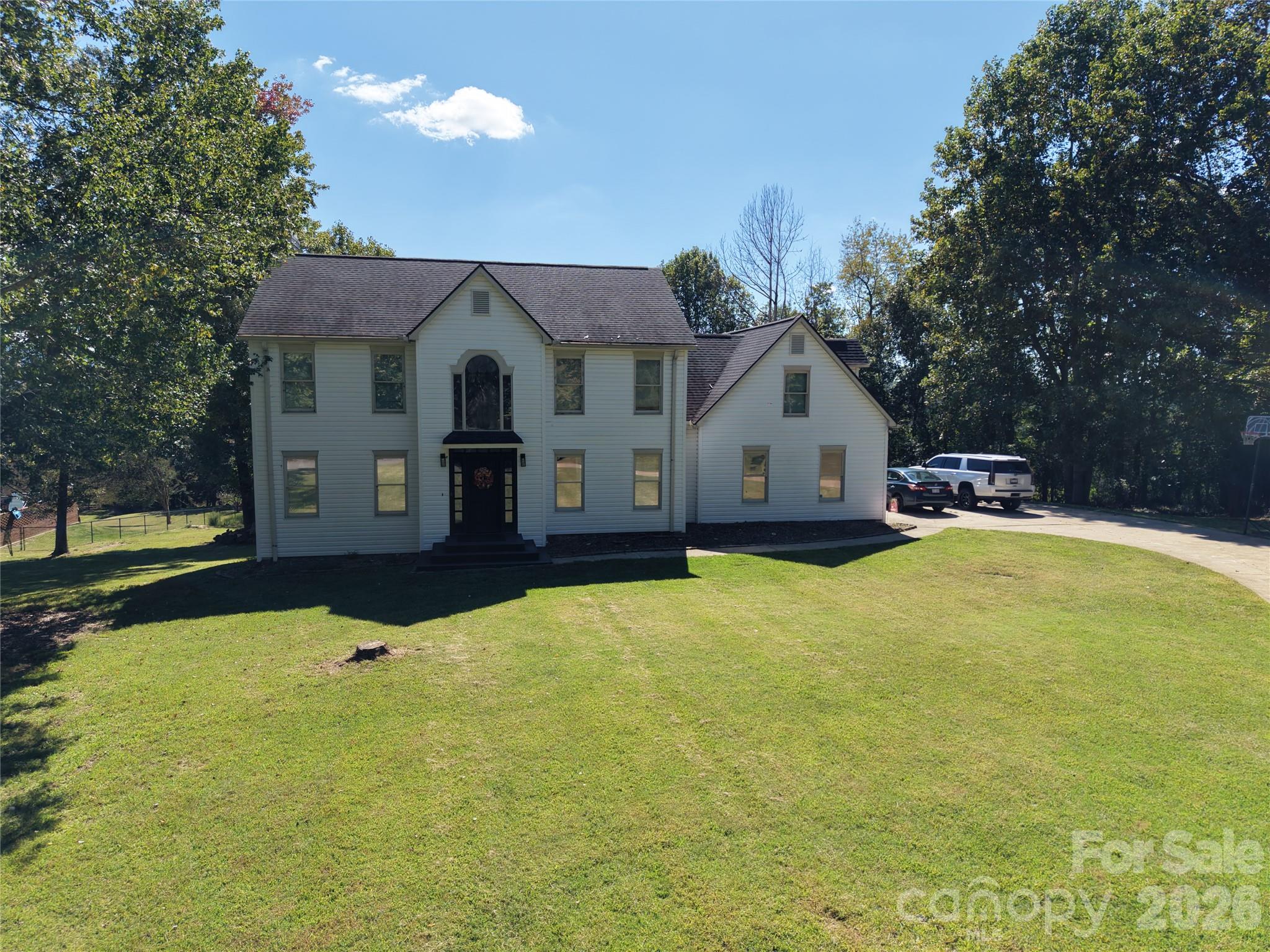 316 La Foret Drive Property Photo 8