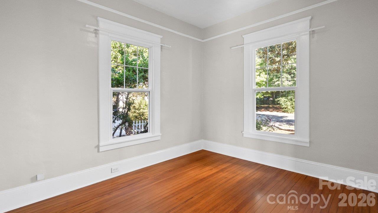 605 Oakland Avenue Property Photo 6