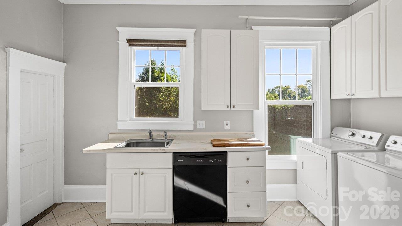 605 Oakland Avenue Property Photo 14