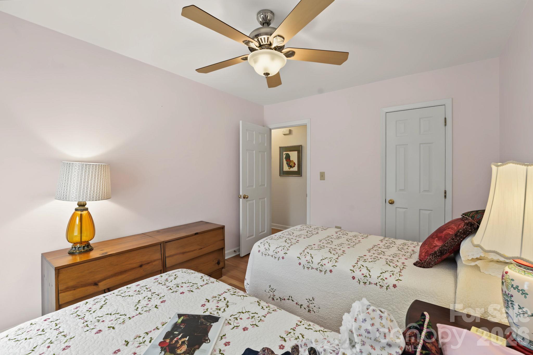 420 English Ivy Court Property Photo 25