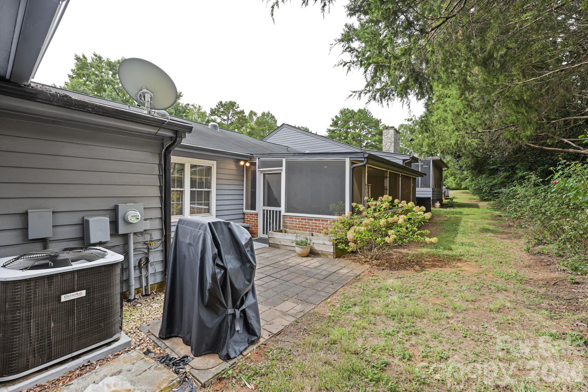 420 English Ivy Court Property Photo 36