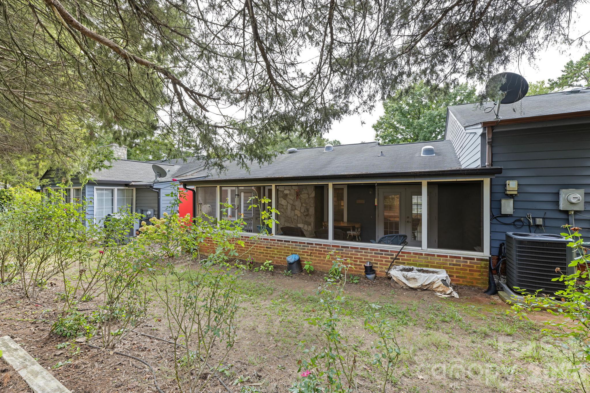 420 English Ivy Court Property Photo 37