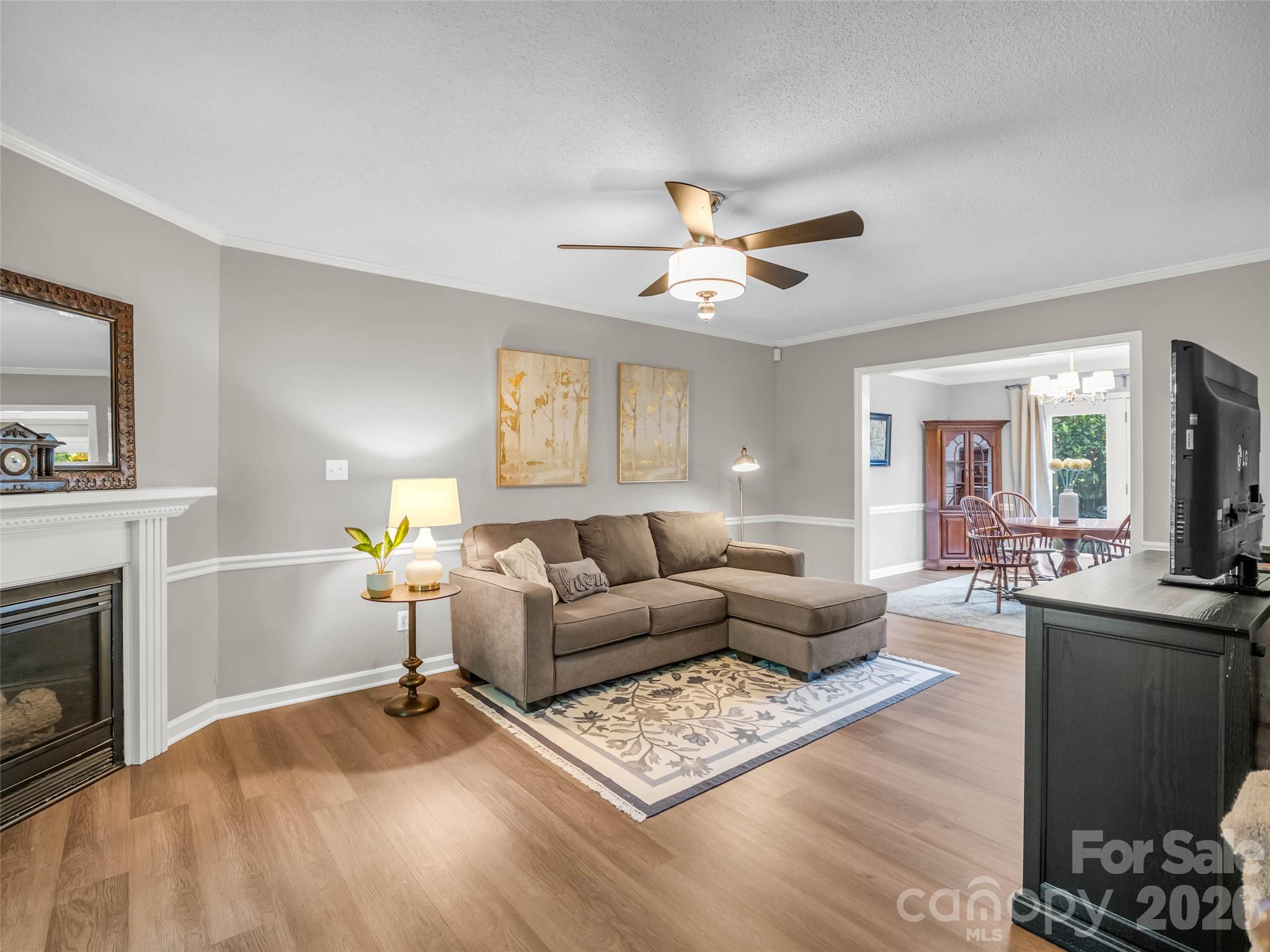 1834 Robinwood Road B Property Photo 9