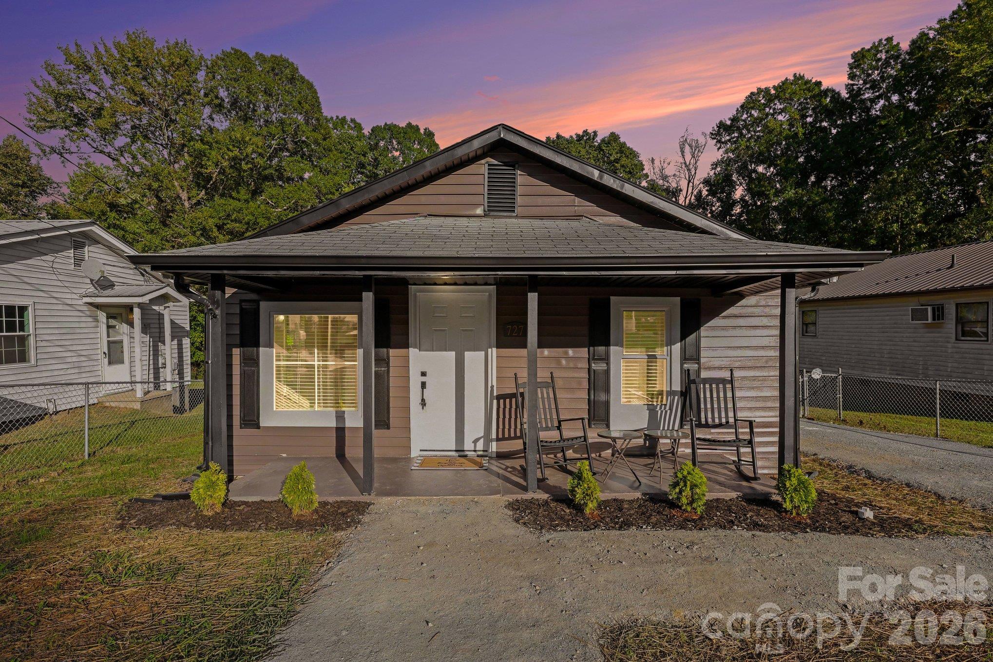 727 Trotter Street Property Photo 1