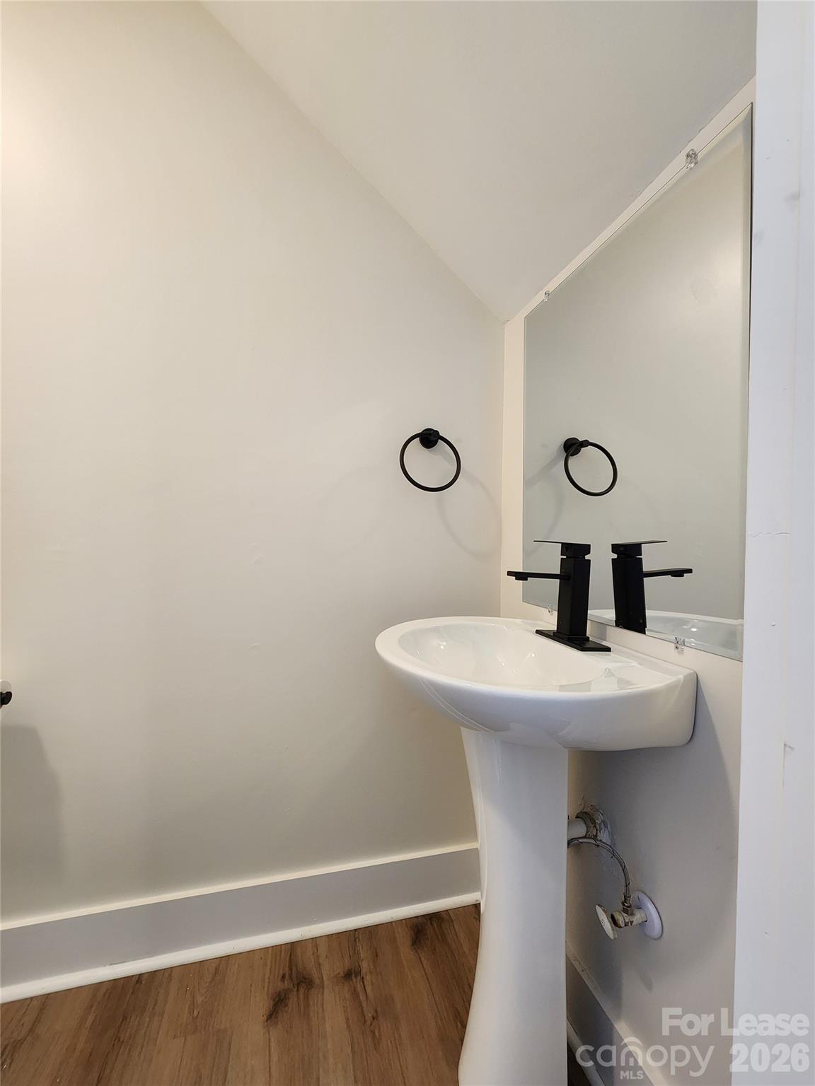 315 Hamilton Drive 5 Property Photo 11
