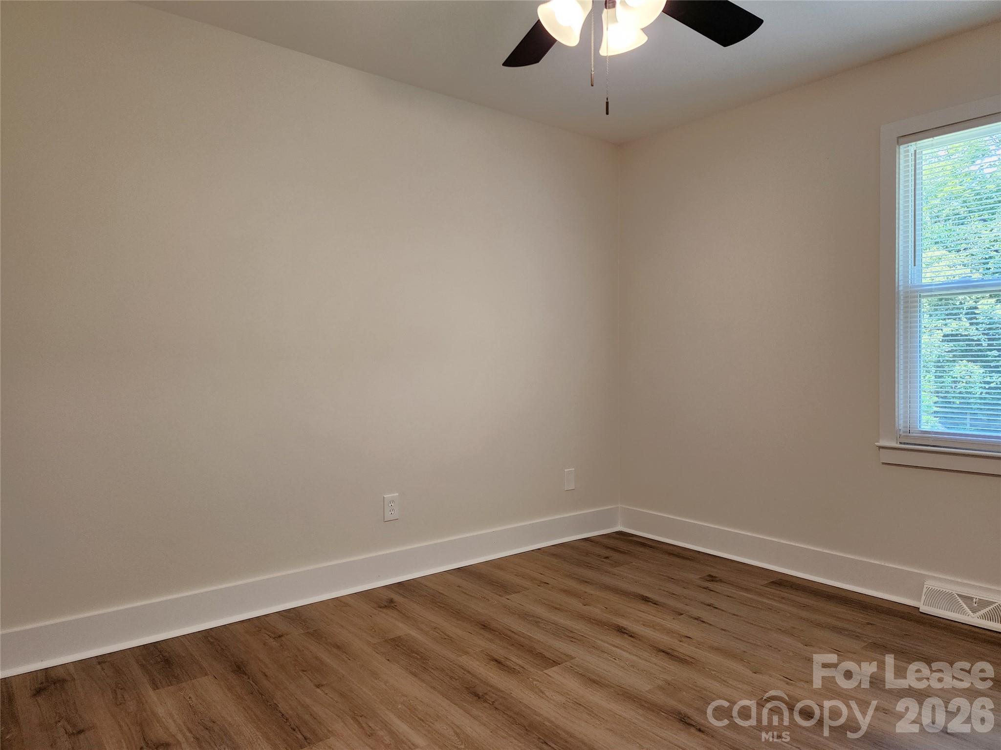 315 Hamilton Drive 5 Property Photo 20