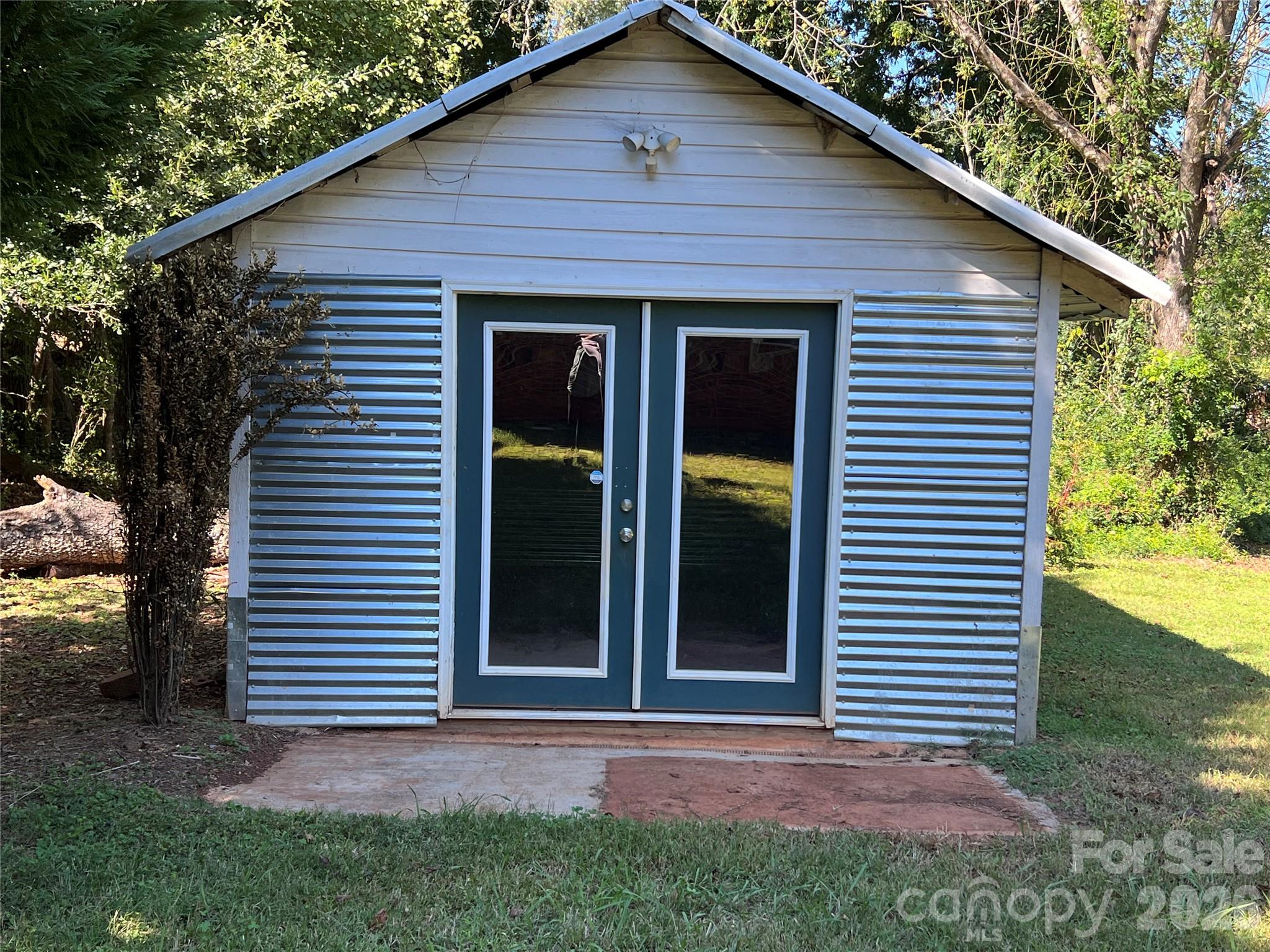247 Seitz Drive Property Photo 2