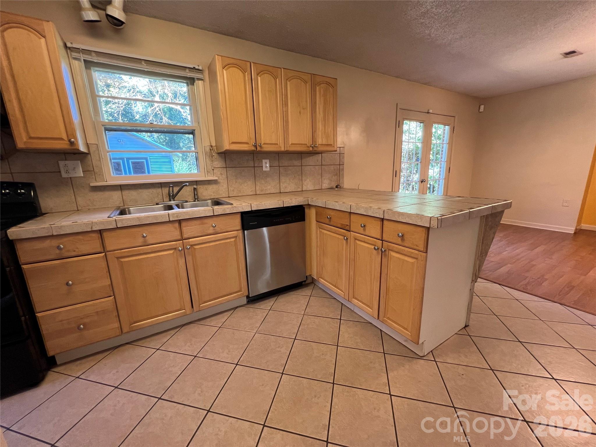 247 Seitz Drive Property Photo 6