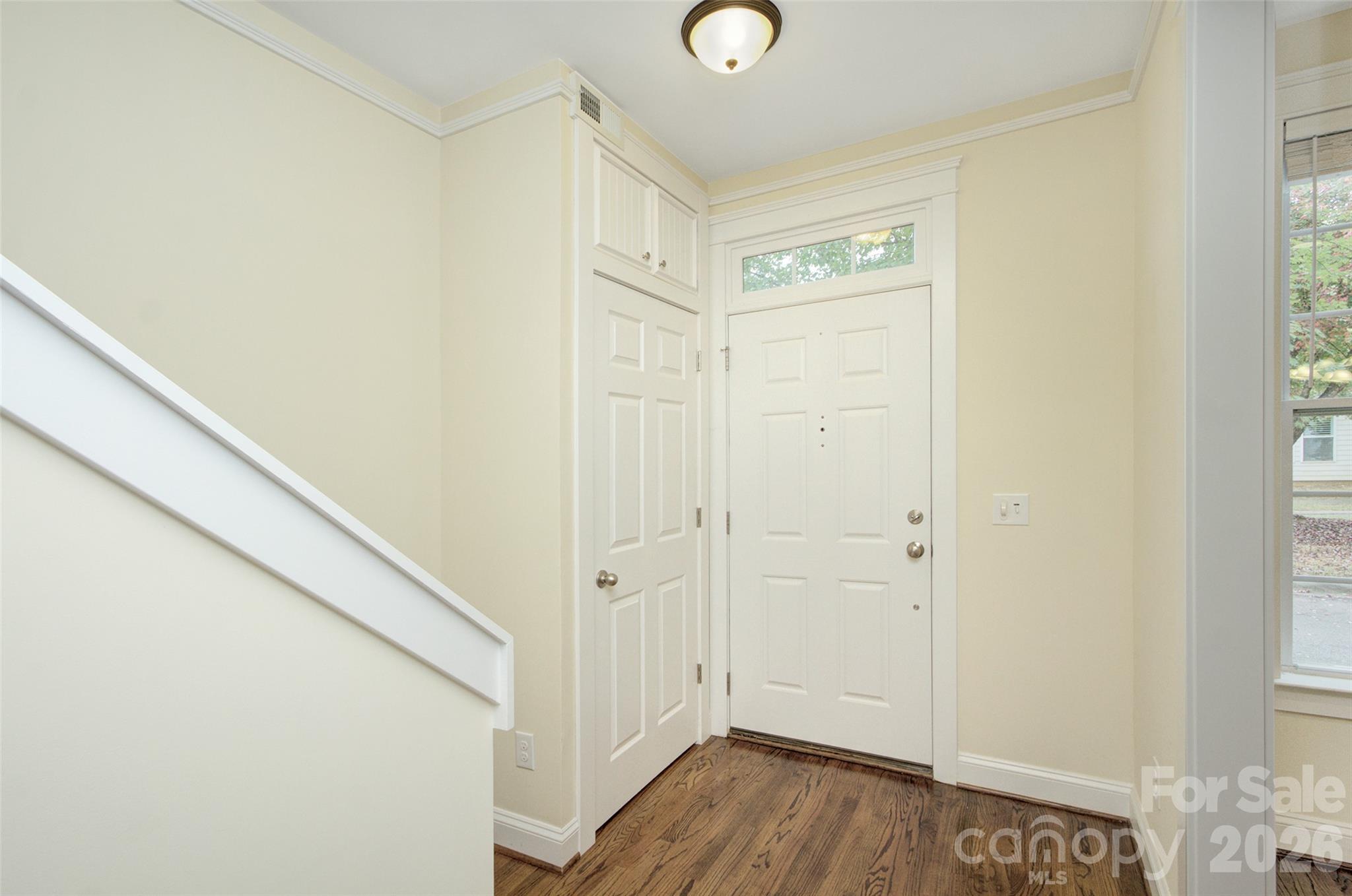 1023 White Point Drive Property Photo 23