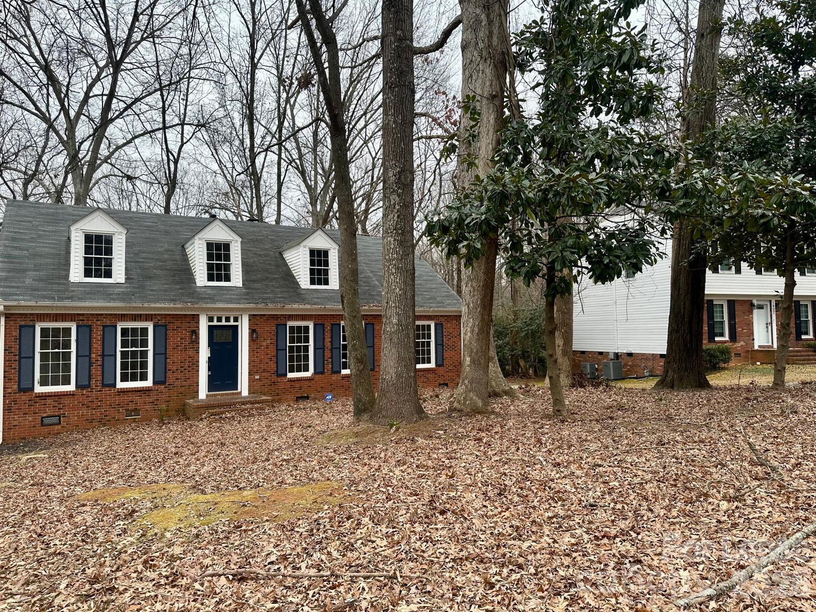 1401 Longbrook Drive Property Photo 2
