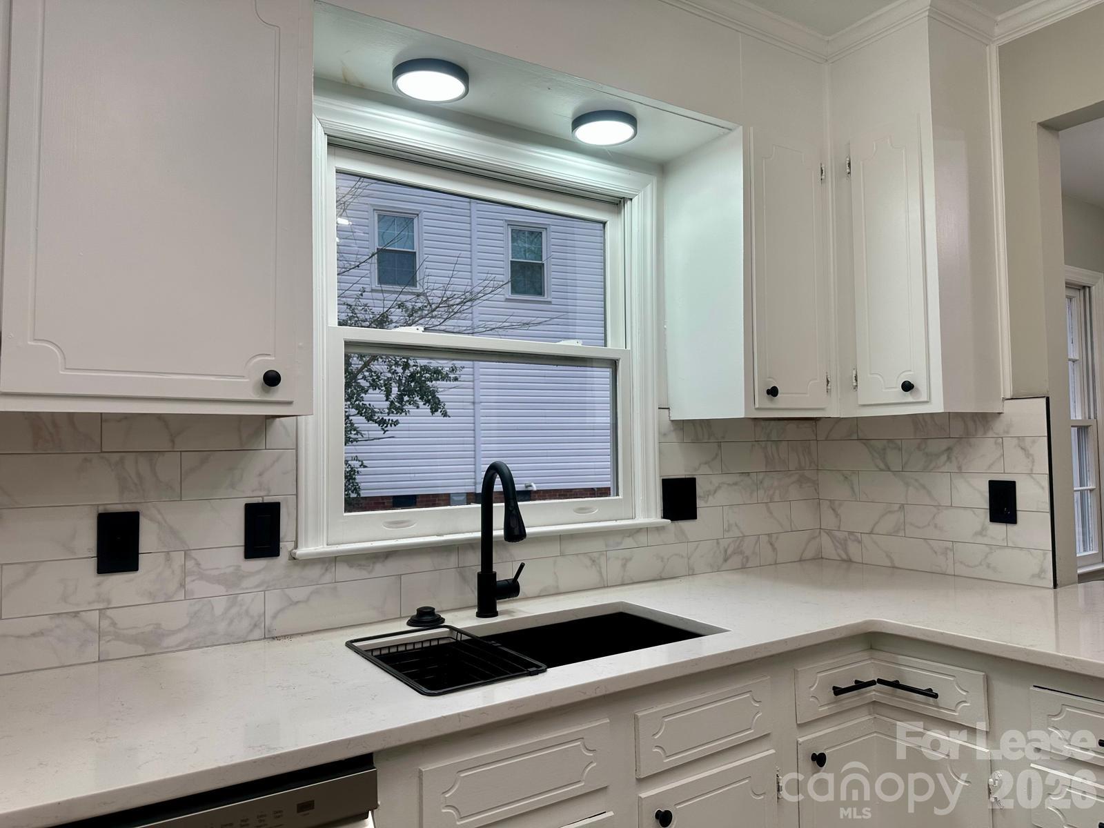 1401 Longbrook Drive Property Photo 4