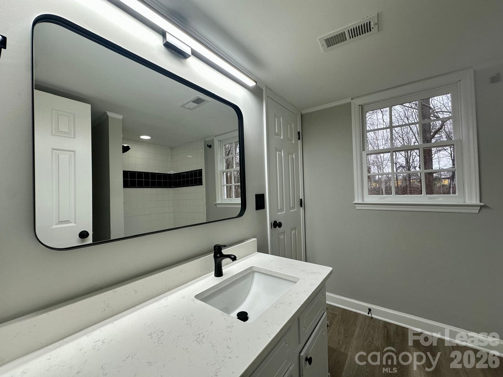 1401 Longbrook Drive Property Photo 7