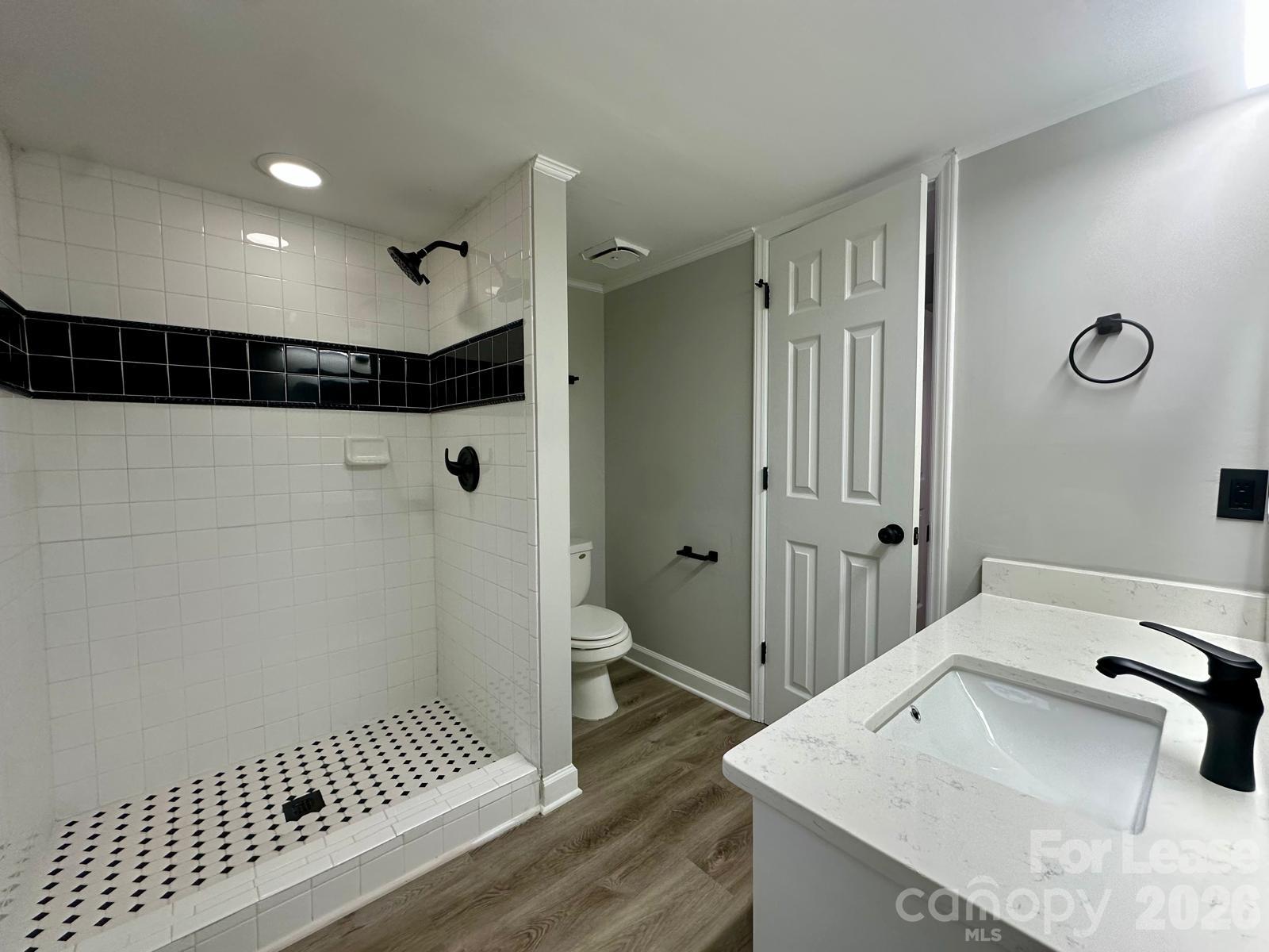 1401 Longbrook Drive Property Photo 14