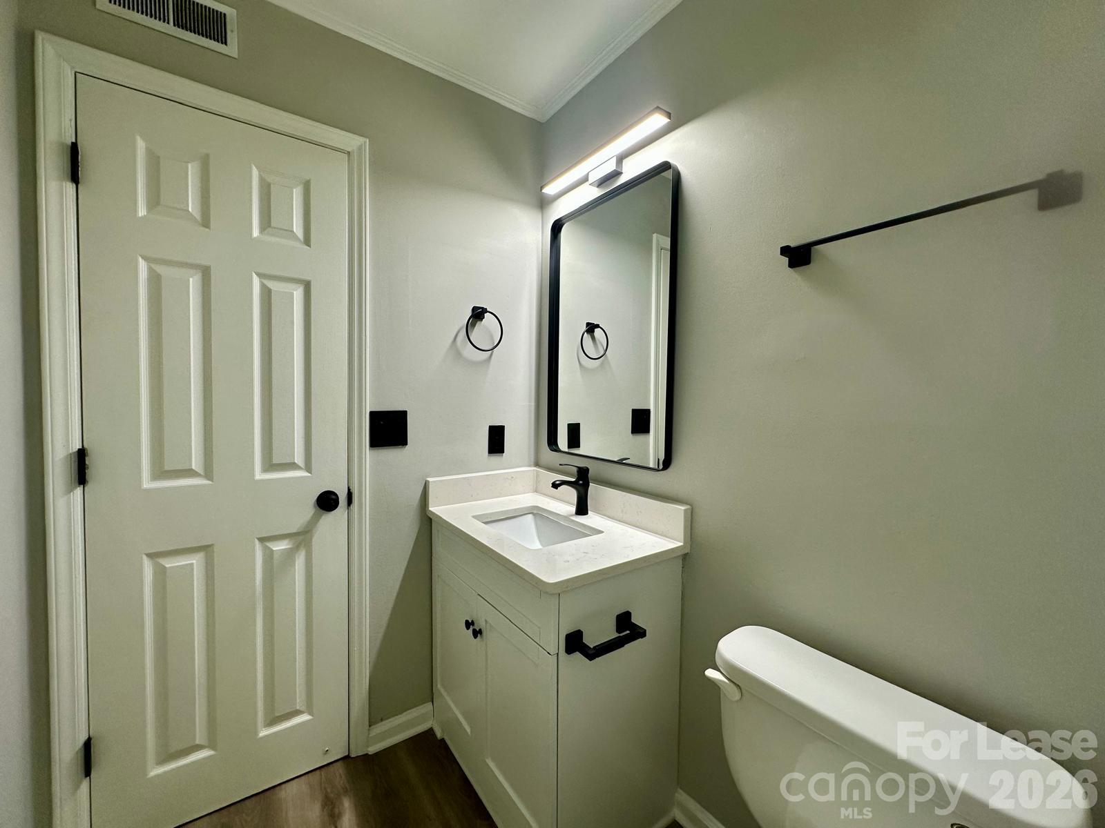 1401 Longbrook Drive Property Photo 18