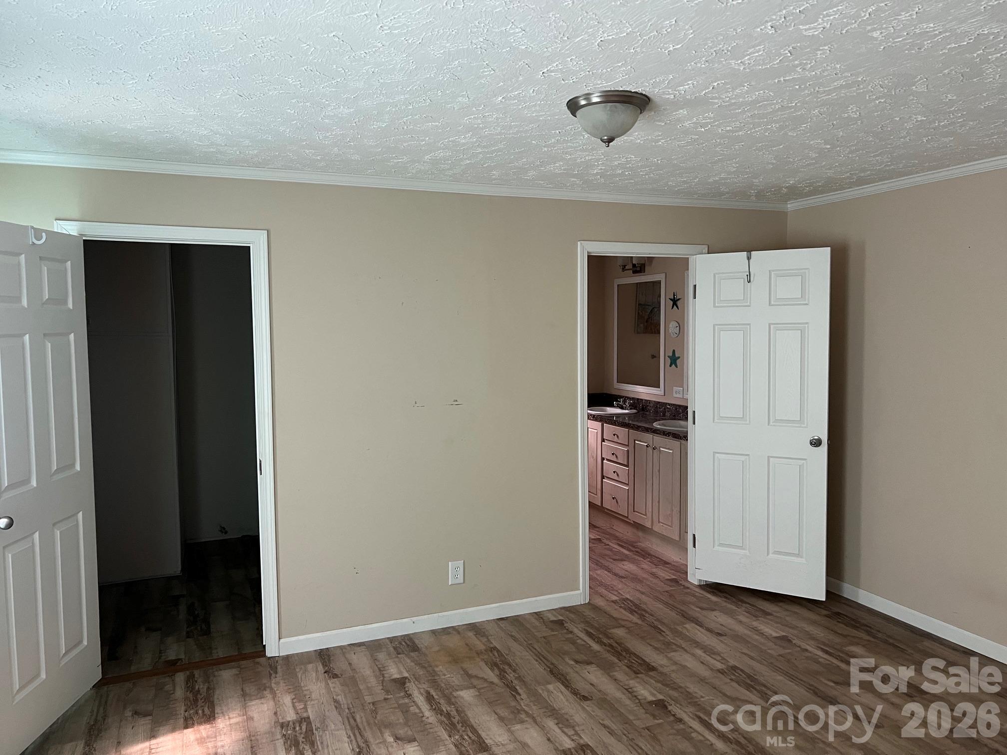 230 Squirrel Run Property Photo 6